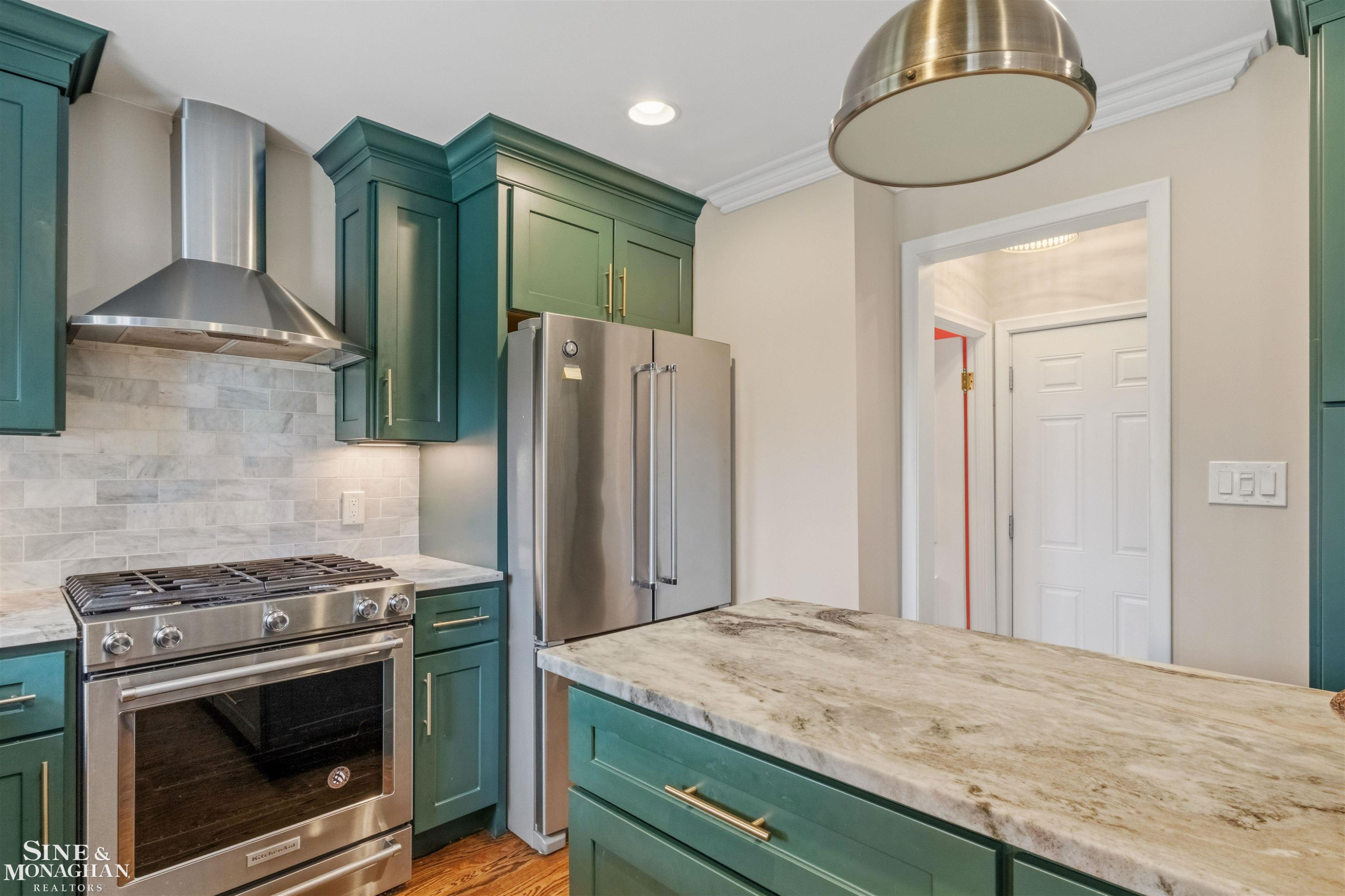 816 Hidden Lane, Grosse Pointe Woods, MI 48236 — Photo 12