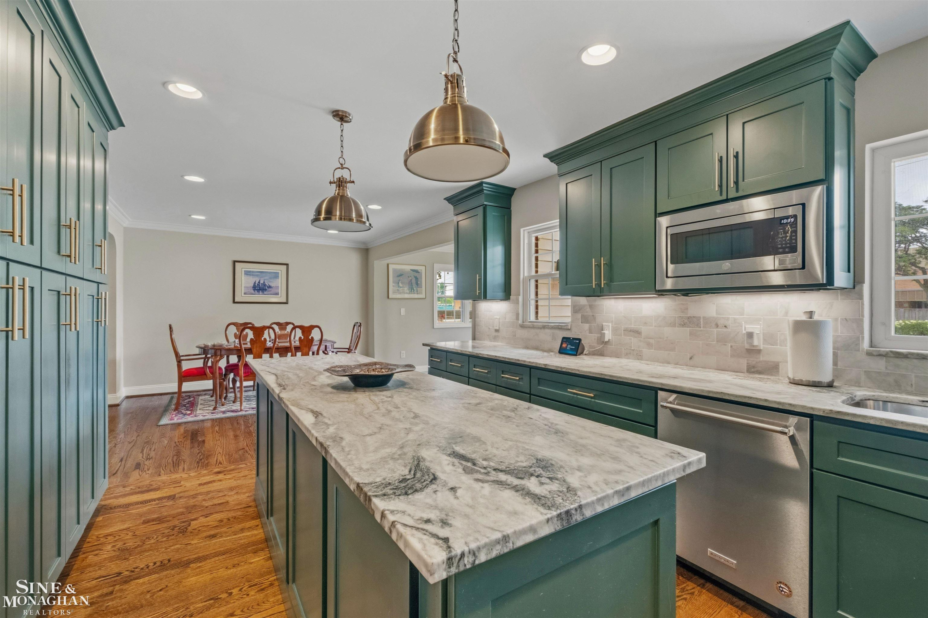 816 Hidden Lane, Grosse Pointe Woods, MI 48236 — Photo 13