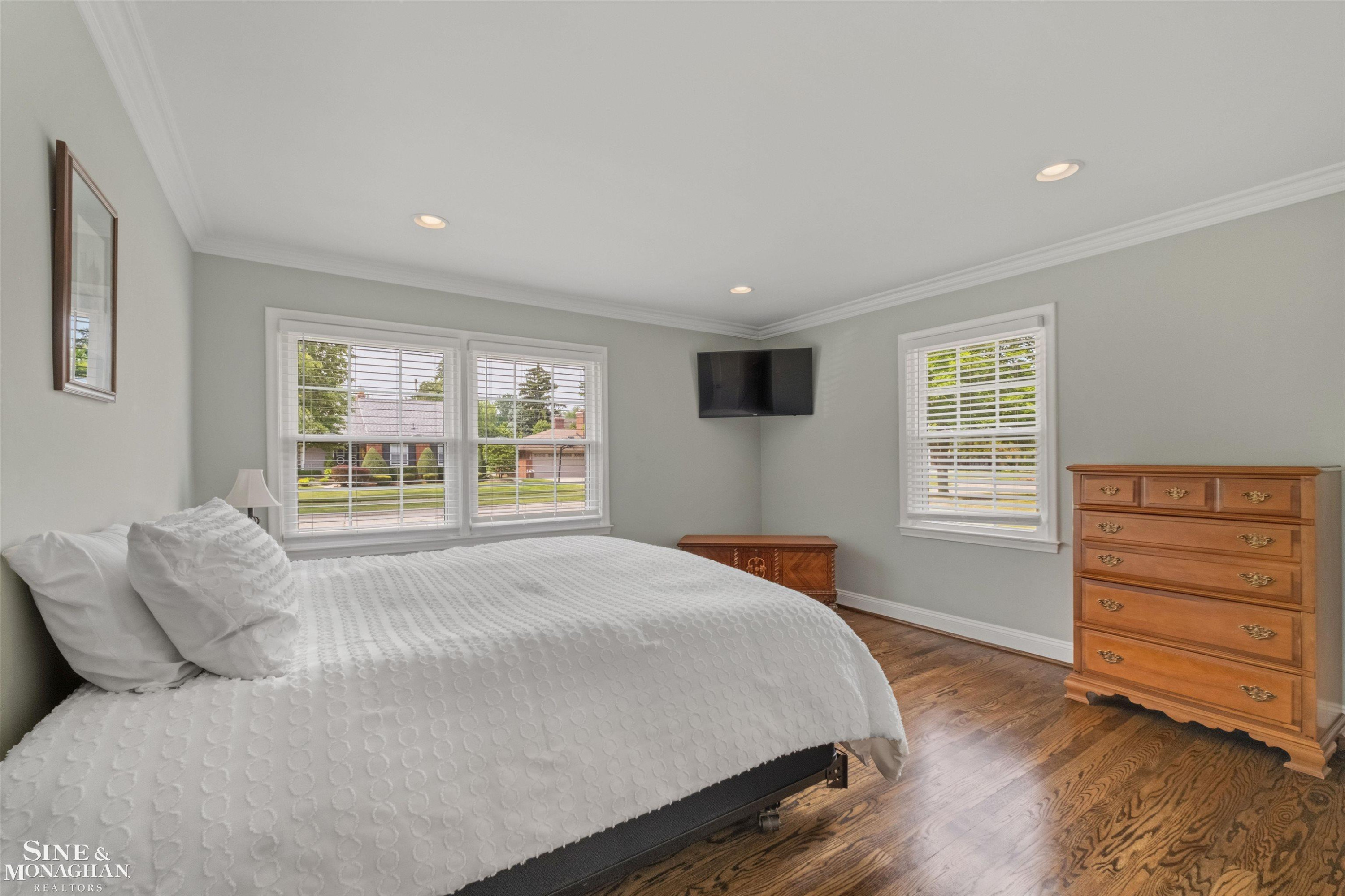 816 Hidden Lane, Grosse Pointe Woods, MI 48236 — Photo 18