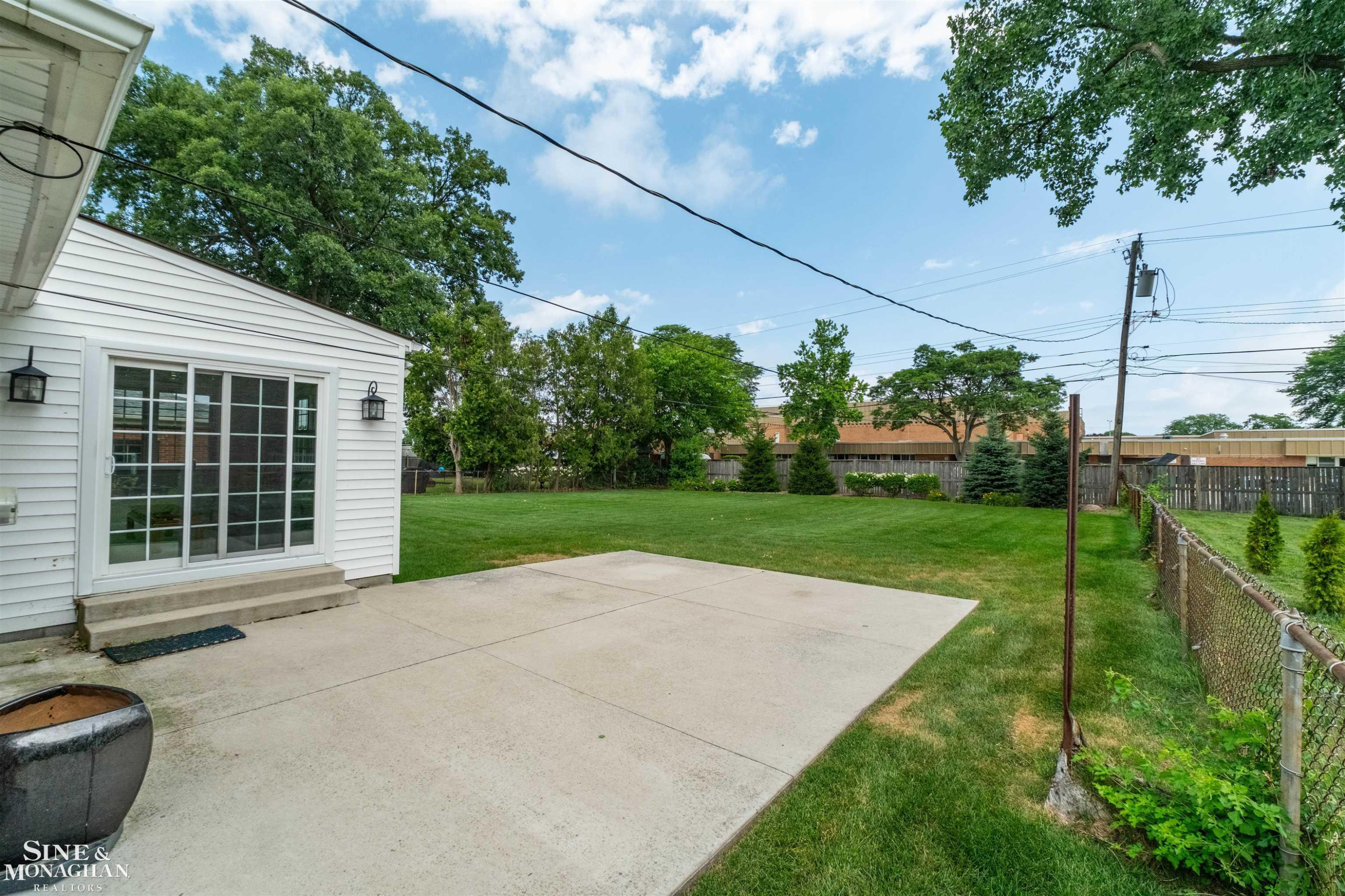 816 Hidden Lane, Grosse Pointe Woods, MI 48236 — Photo 34