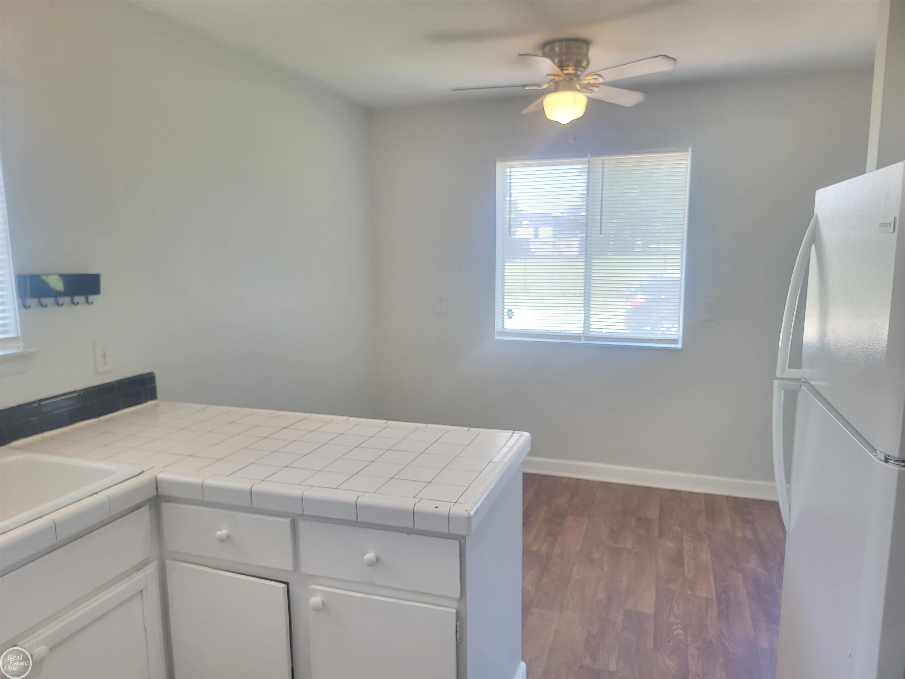 6784 Studebaker Avenue, Warren, MI 48091 — Photo 8