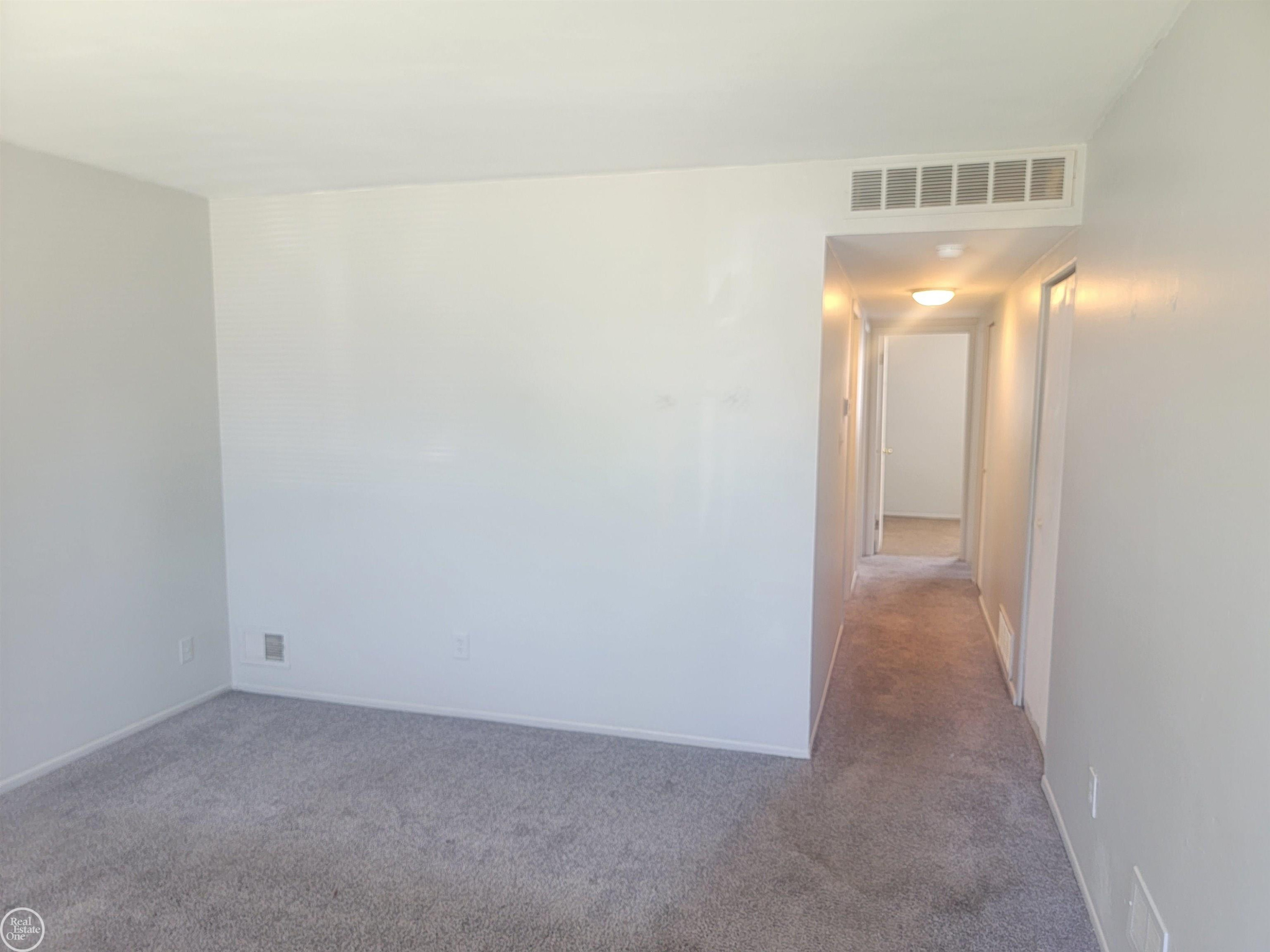 6784 Studebaker Avenue, Warren, MI 48091 — Photo 9
