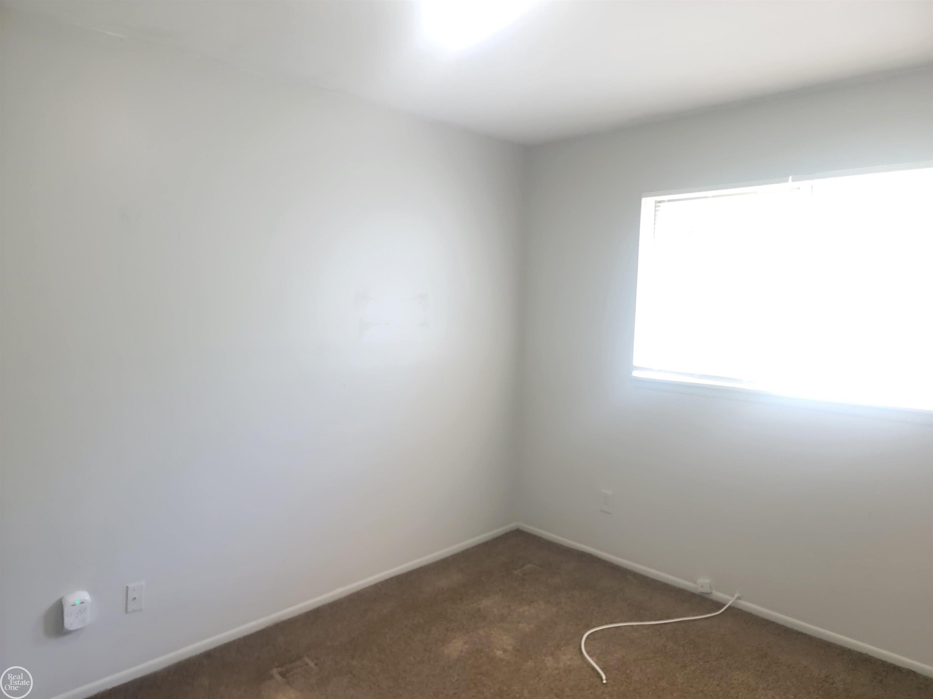6784 Studebaker Avenue, Warren, MI 48091 — Photo 11