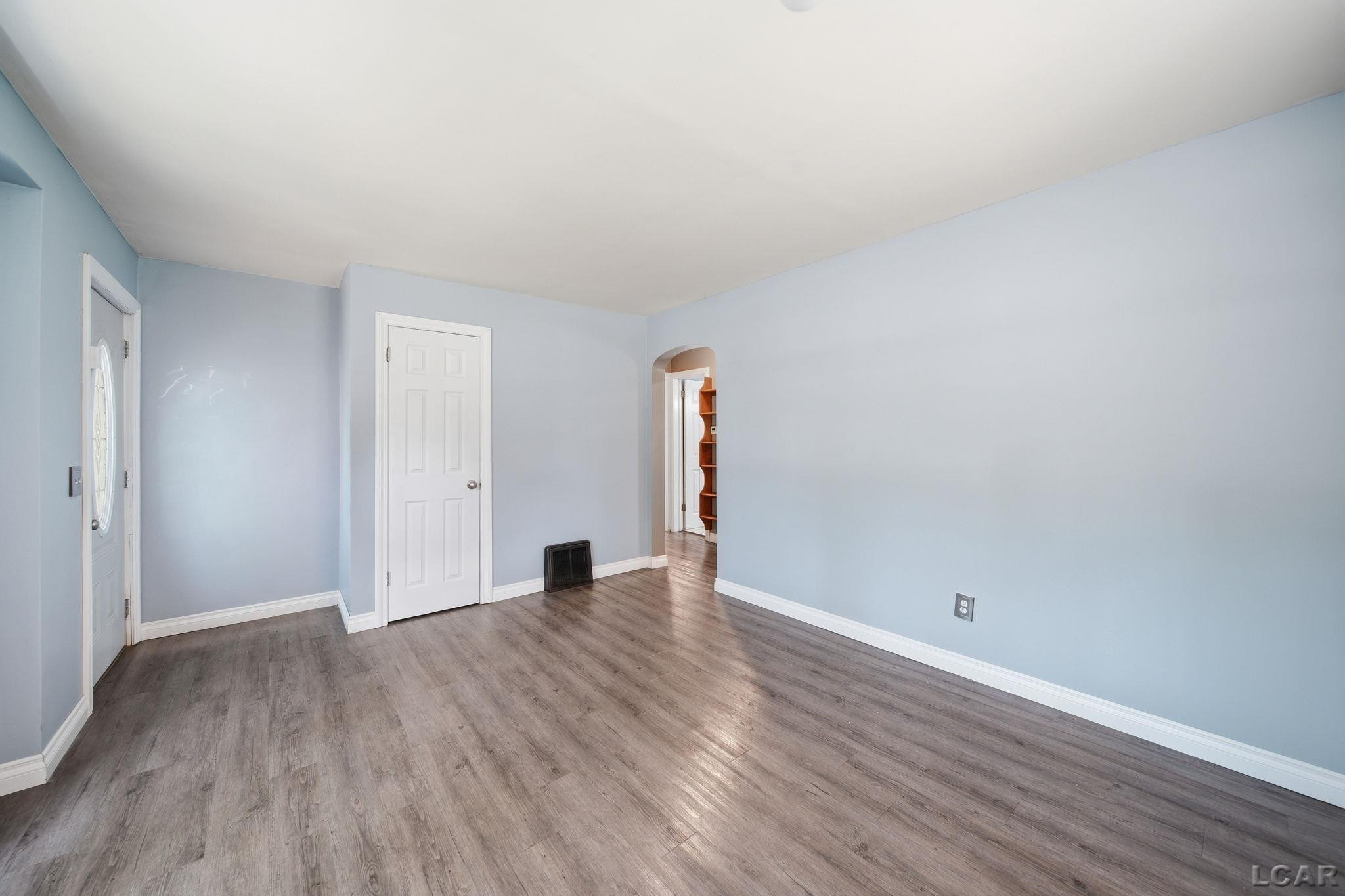 746 Saint Joseph Street, Adrian, MI 49221 — Photo 8