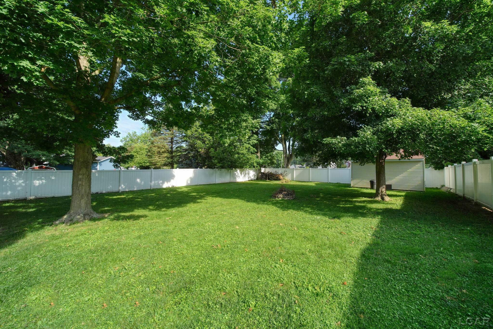 746 Saint Joseph Street, Adrian, MI 49221 — Photo 30