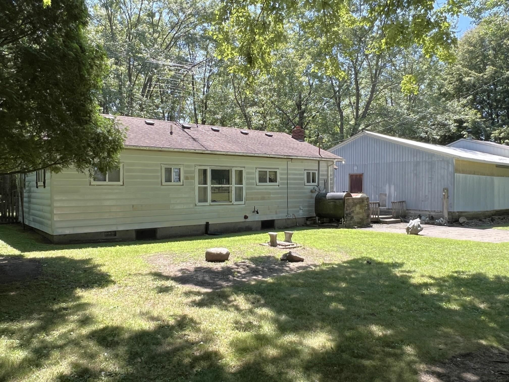 904 W Lovejoy Road, Perry, MI 48872 — Photo 11