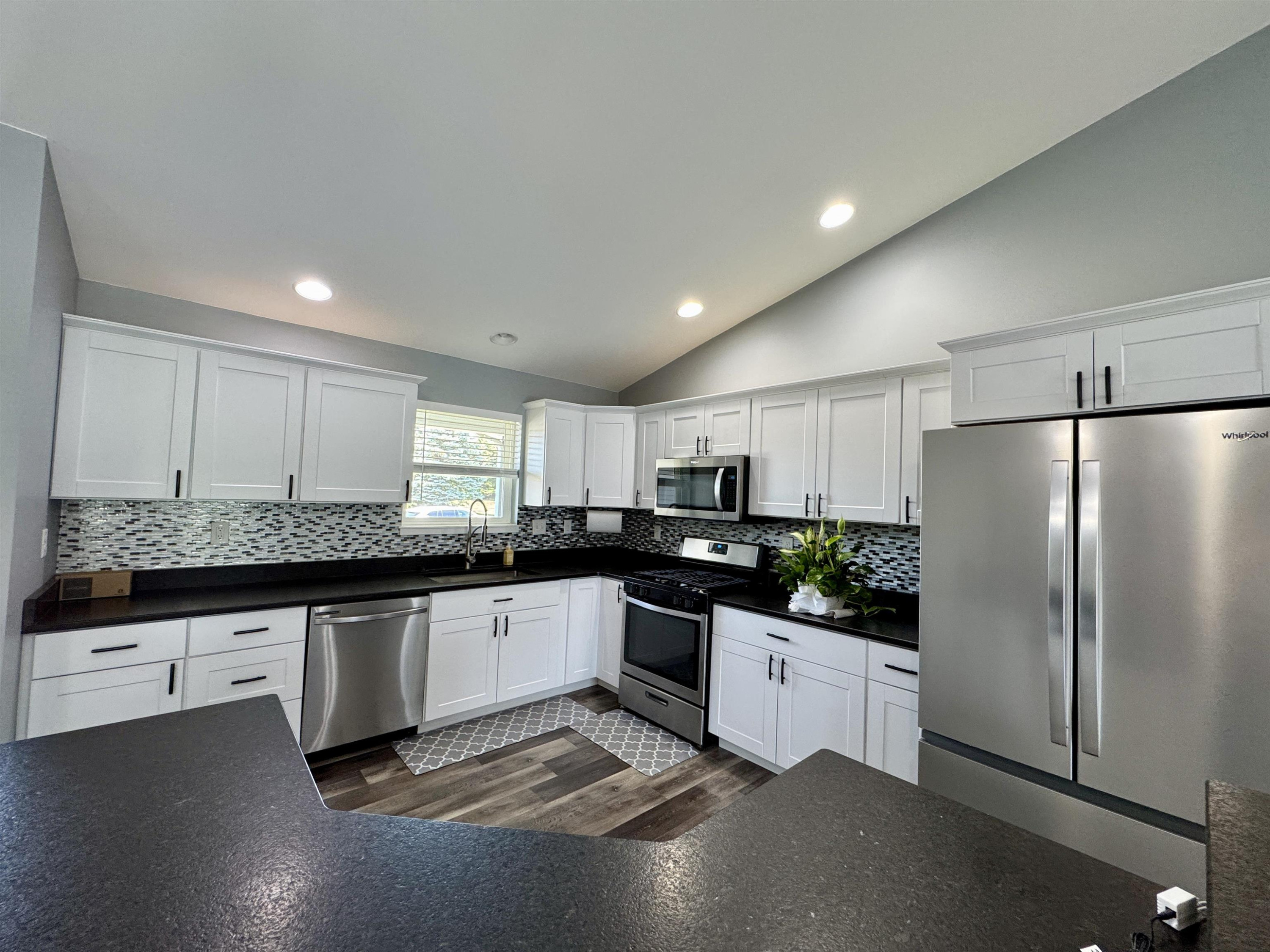 7478 Tara Court, MI — Photo 5