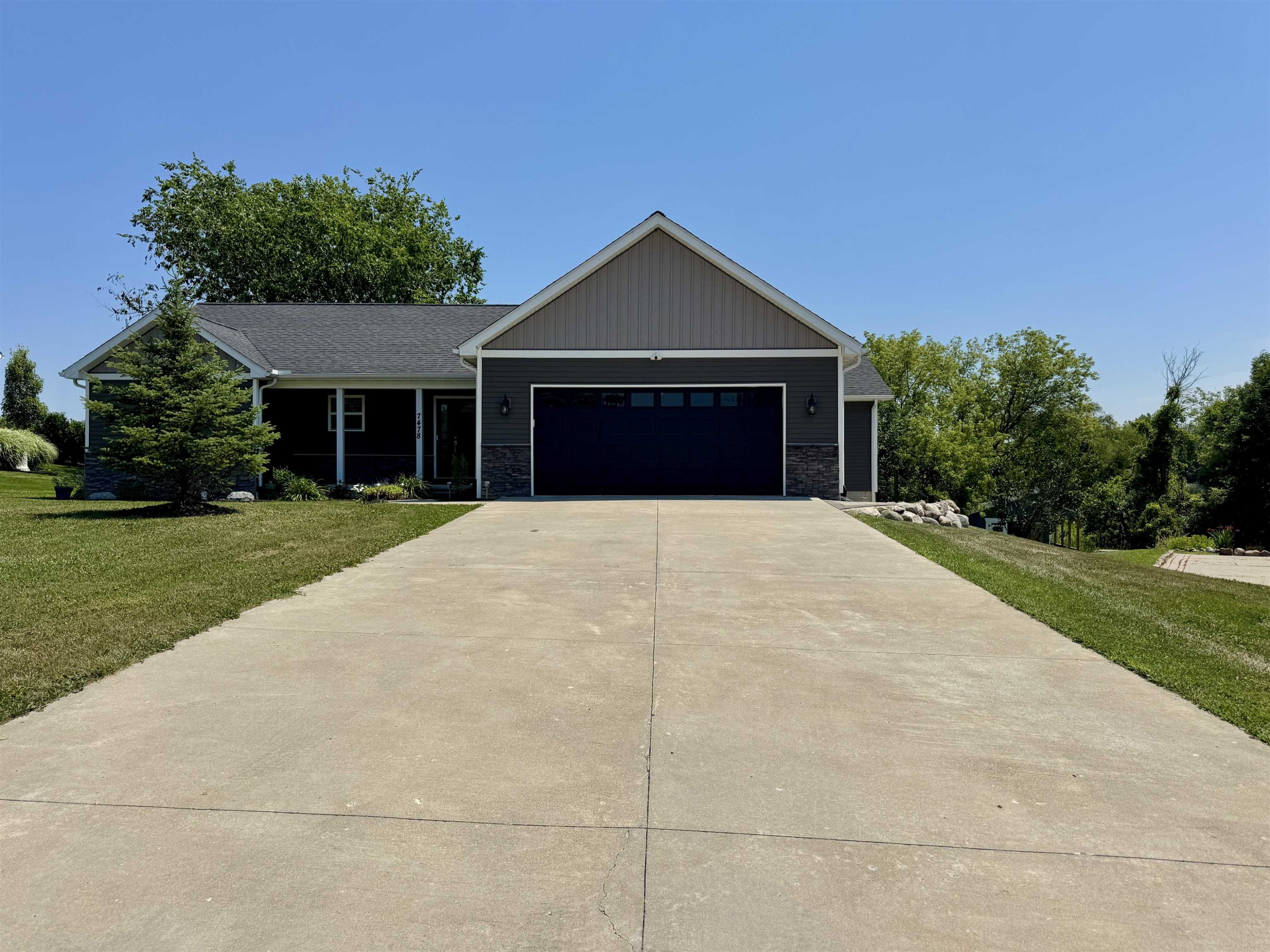 7478 Tara Court, MI — Photo 32
