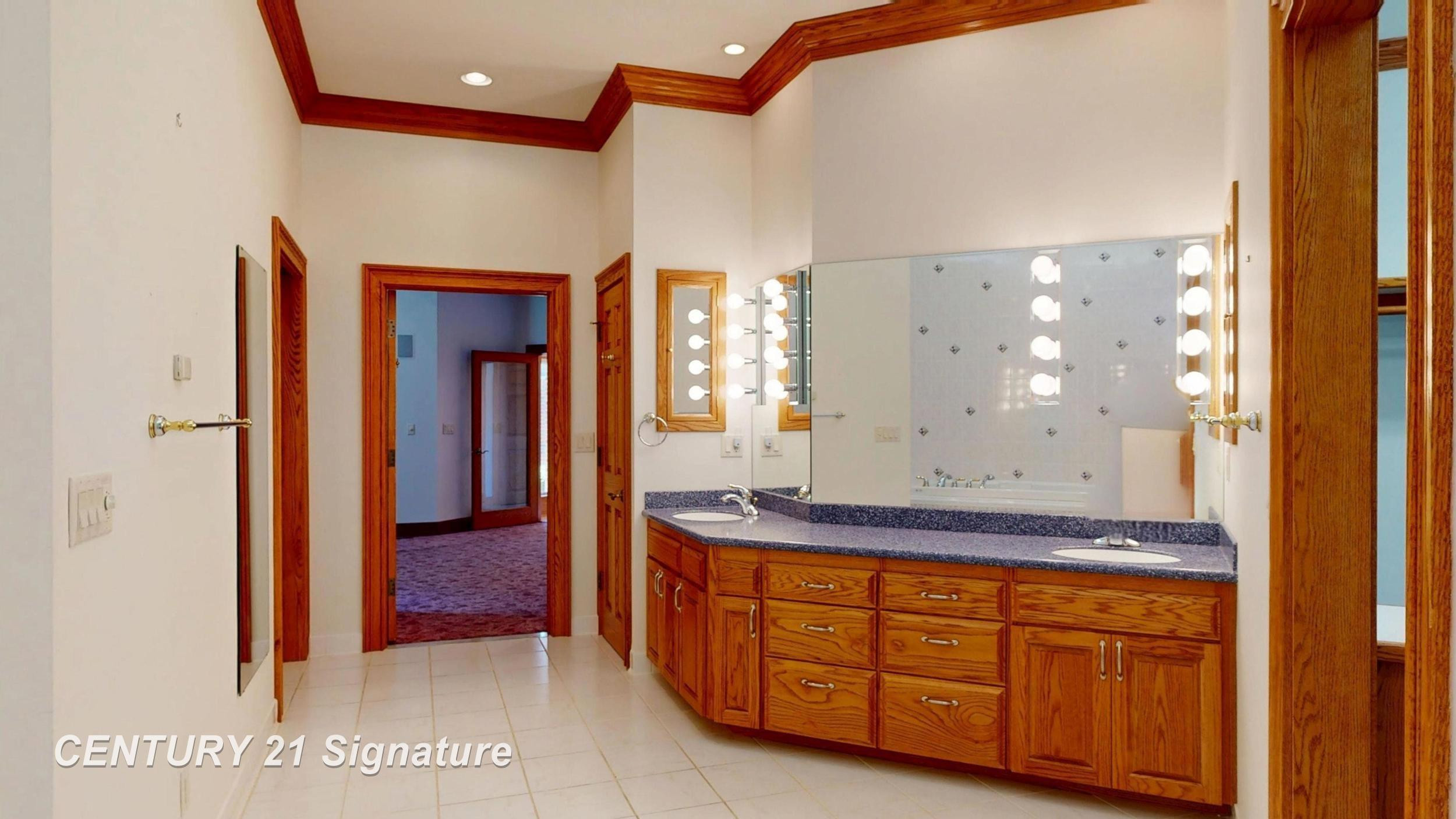 5590 Pine Gate Drive, Saginaw, MI 48603 — Photo 46