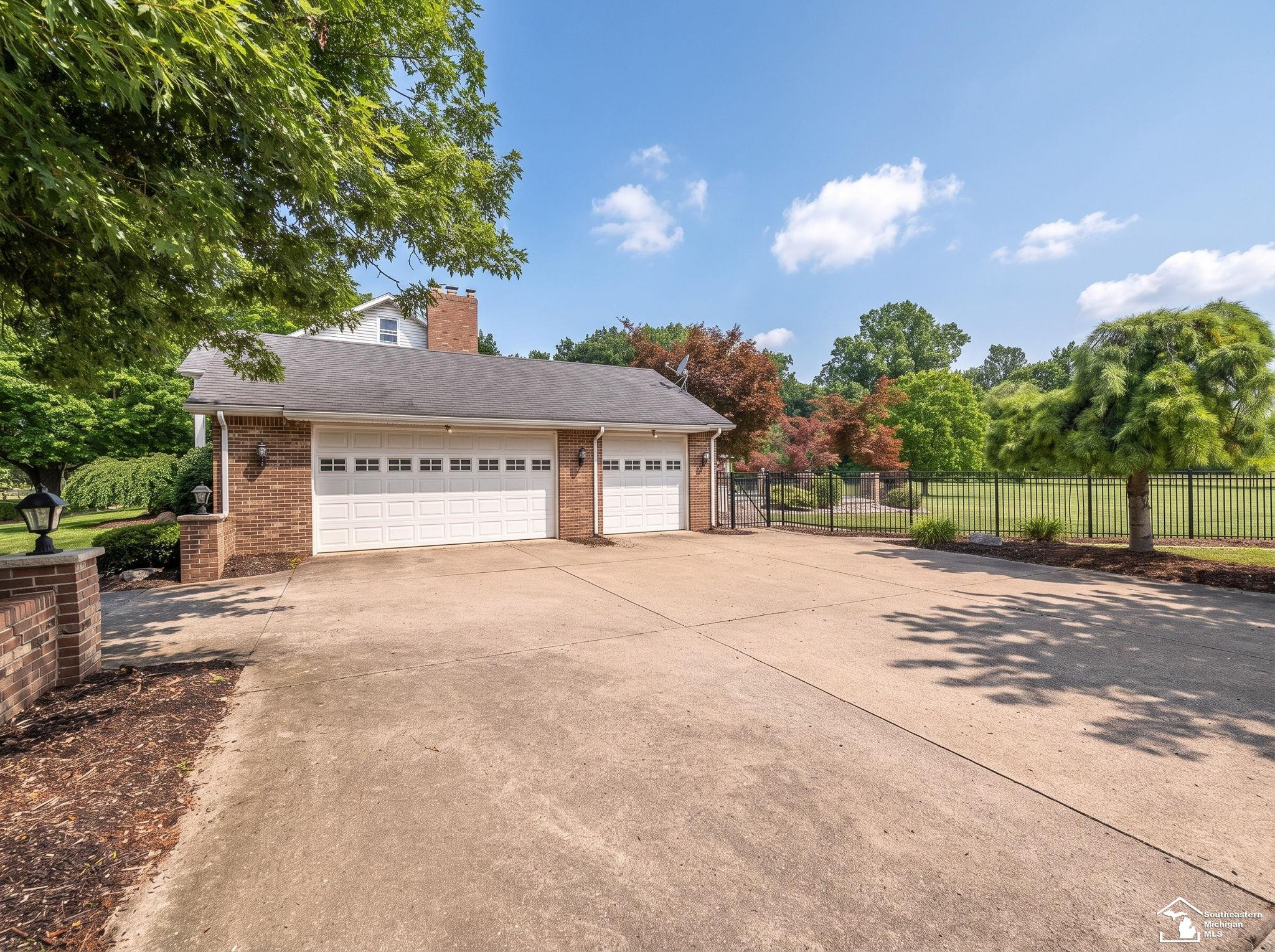 250 E Temperance Road, Temperance, MI 48182 — Photo 75