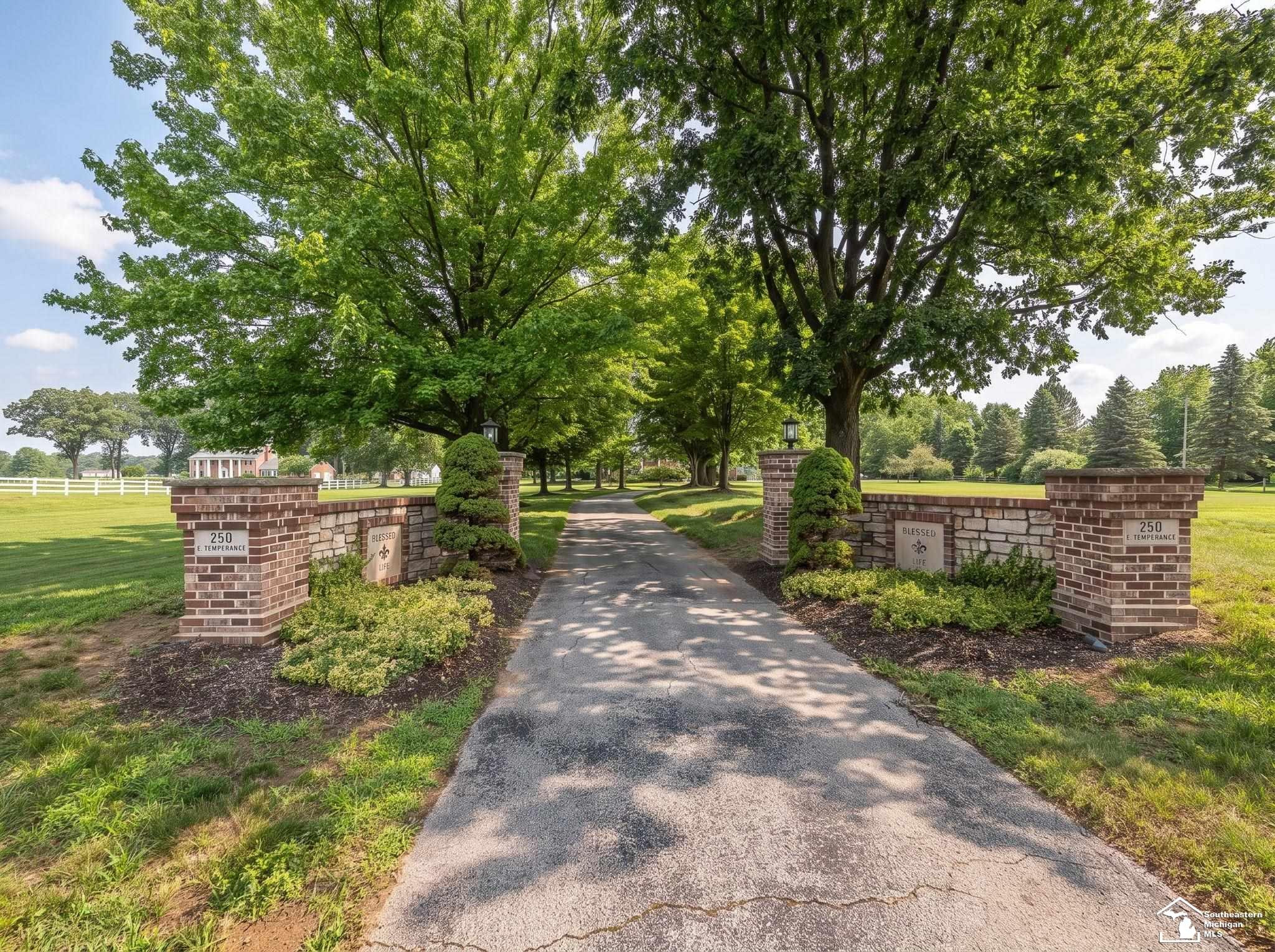 250 E Temperance Road, Temperance, MI 48182 — Photo 76