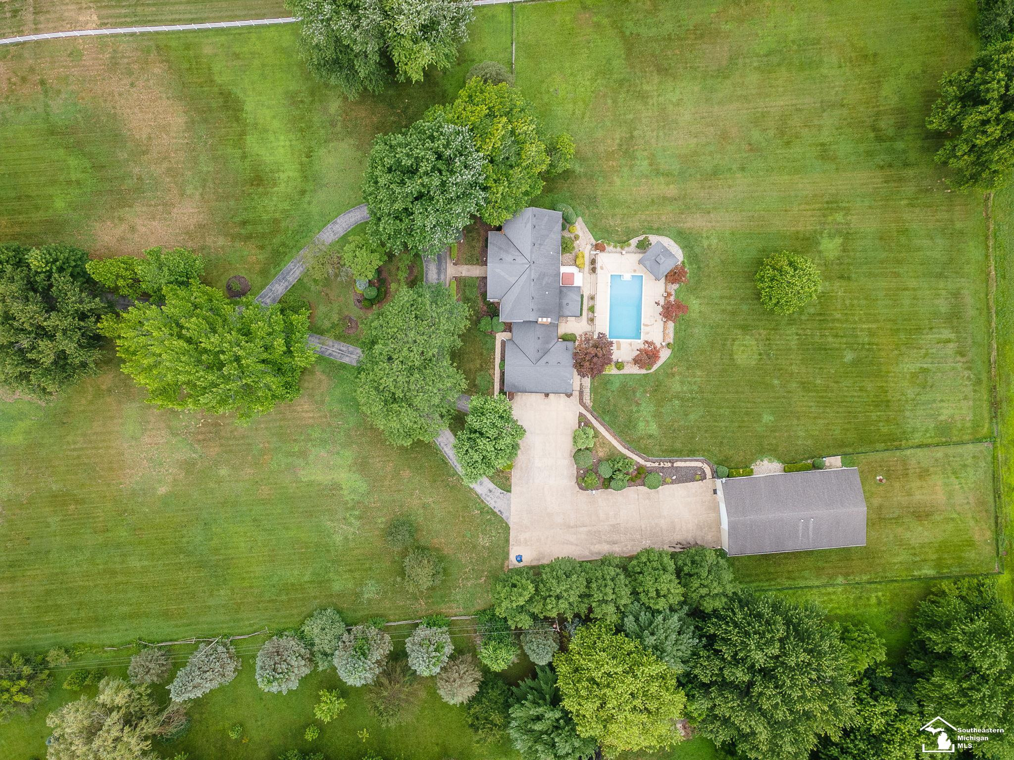 250 E Temperance Road, Temperance, MI 48182 — Photo 90