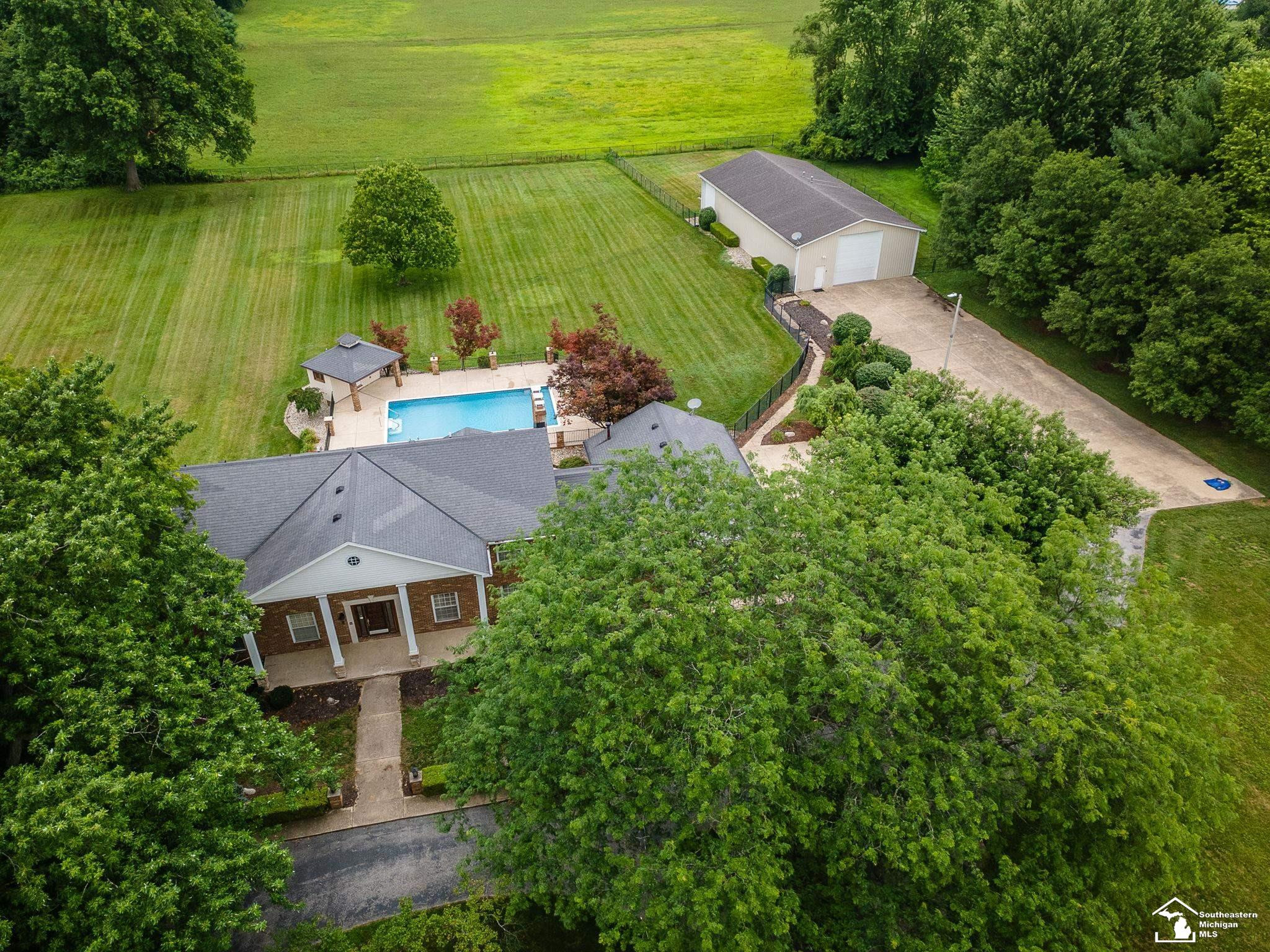 250 E Temperance Road, Temperance, MI 48182 — Photo 95