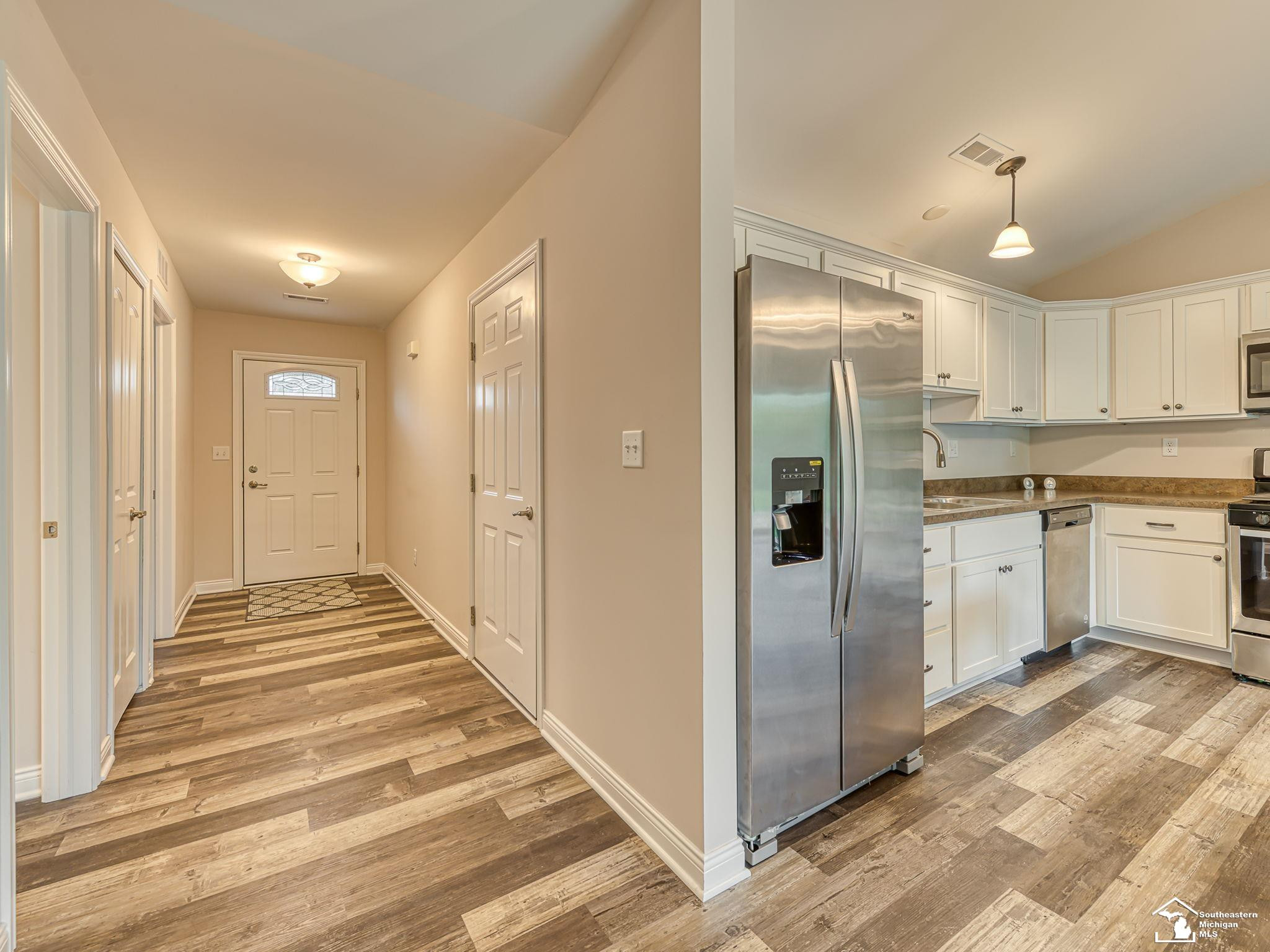 5102 Volterra Drive, Monroe, MI 48161 — Photo 4