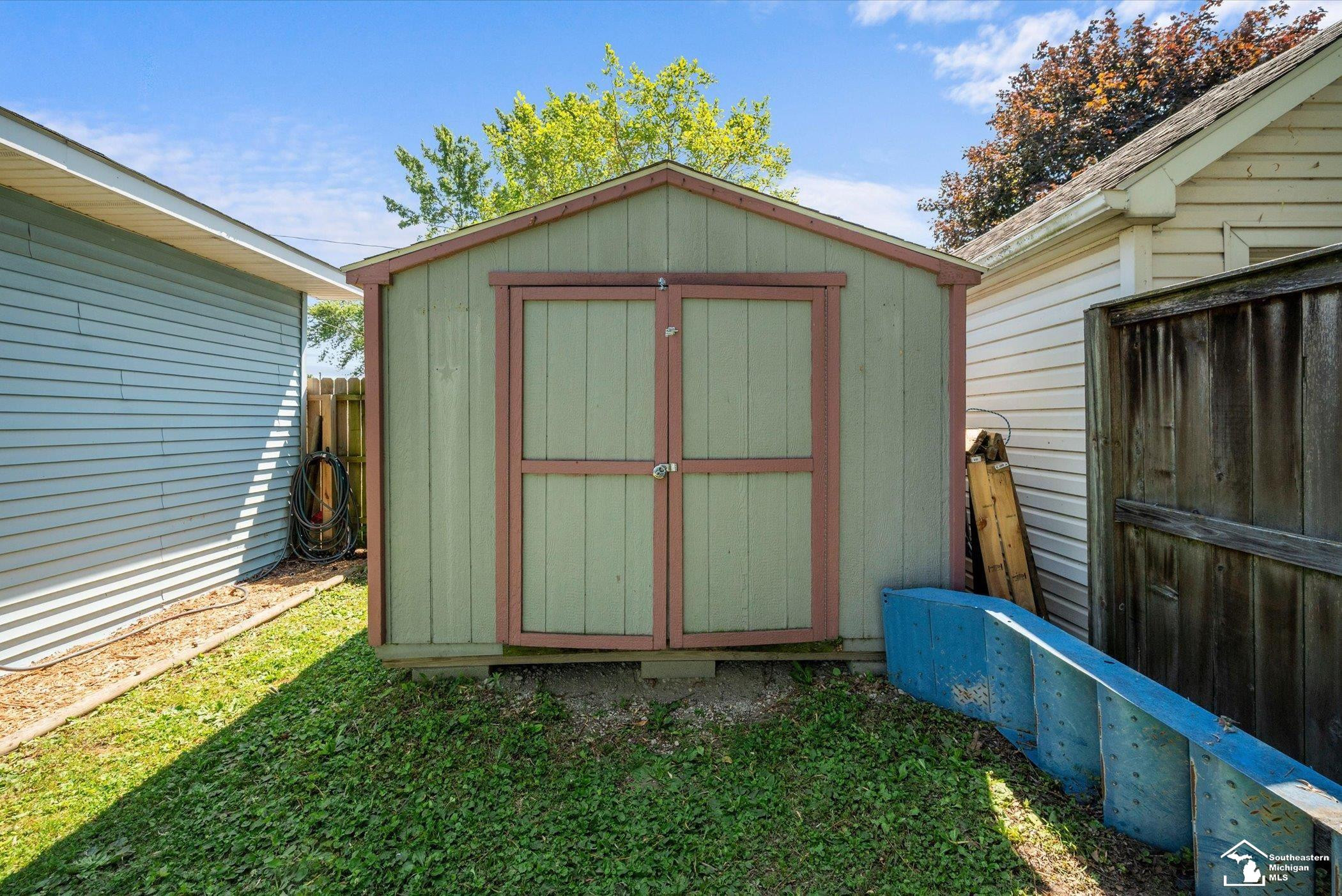 5557 Frey Avenue, Newport, MI 48166 — Photo 32