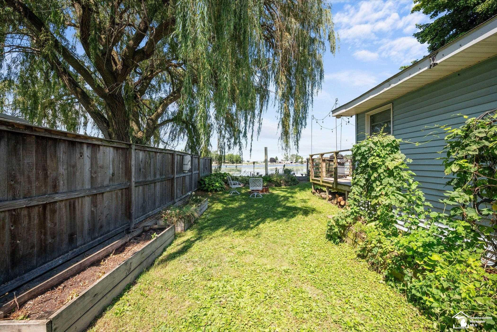 5557 Frey Avenue, Newport, MI 48166 — Photo 33