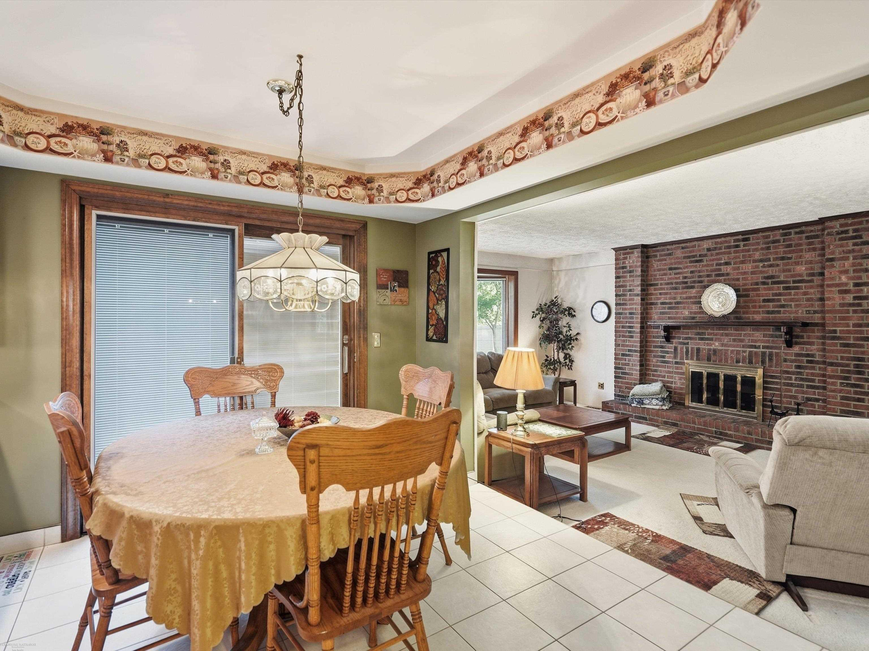 43456 Hillcrest Drive, Sterling Heights, MI 48313 — Photo 8