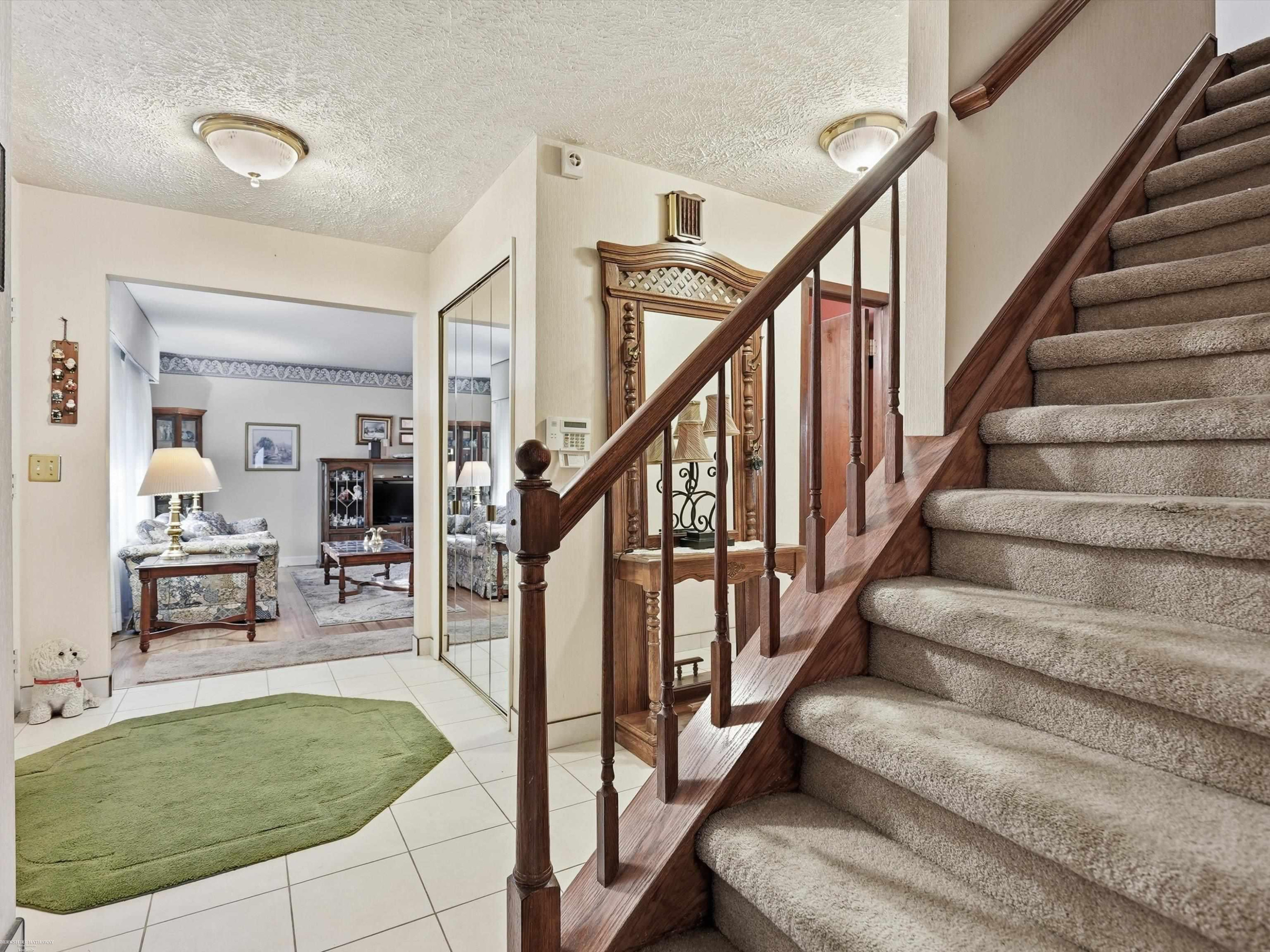 43456 Hillcrest Drive, Sterling Heights, MI 48313 — Photo 18