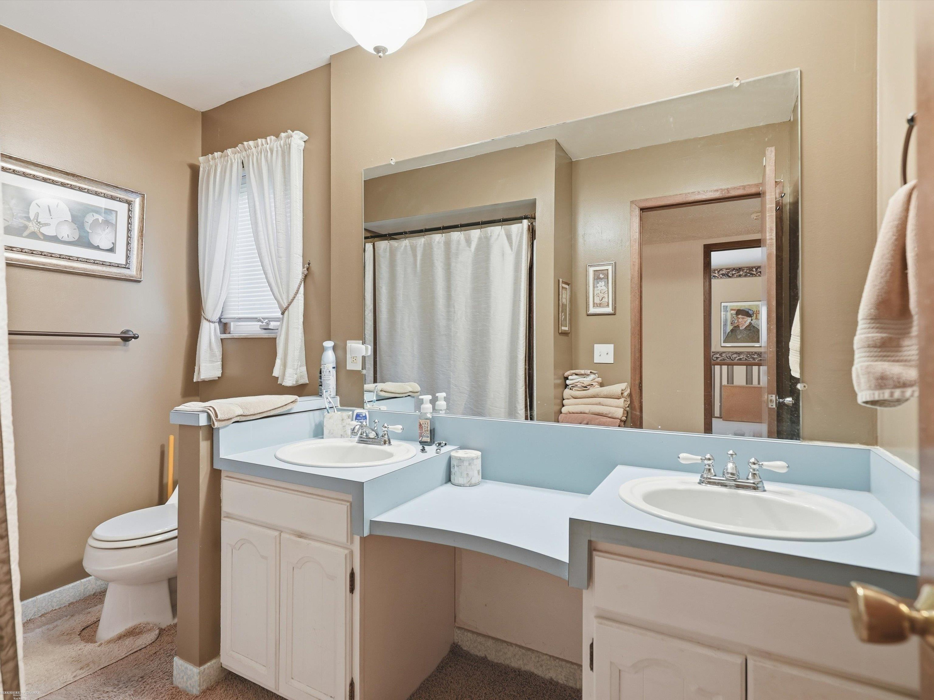 43456 Hillcrest Drive, Sterling Heights, MI 48313 — Photo 21