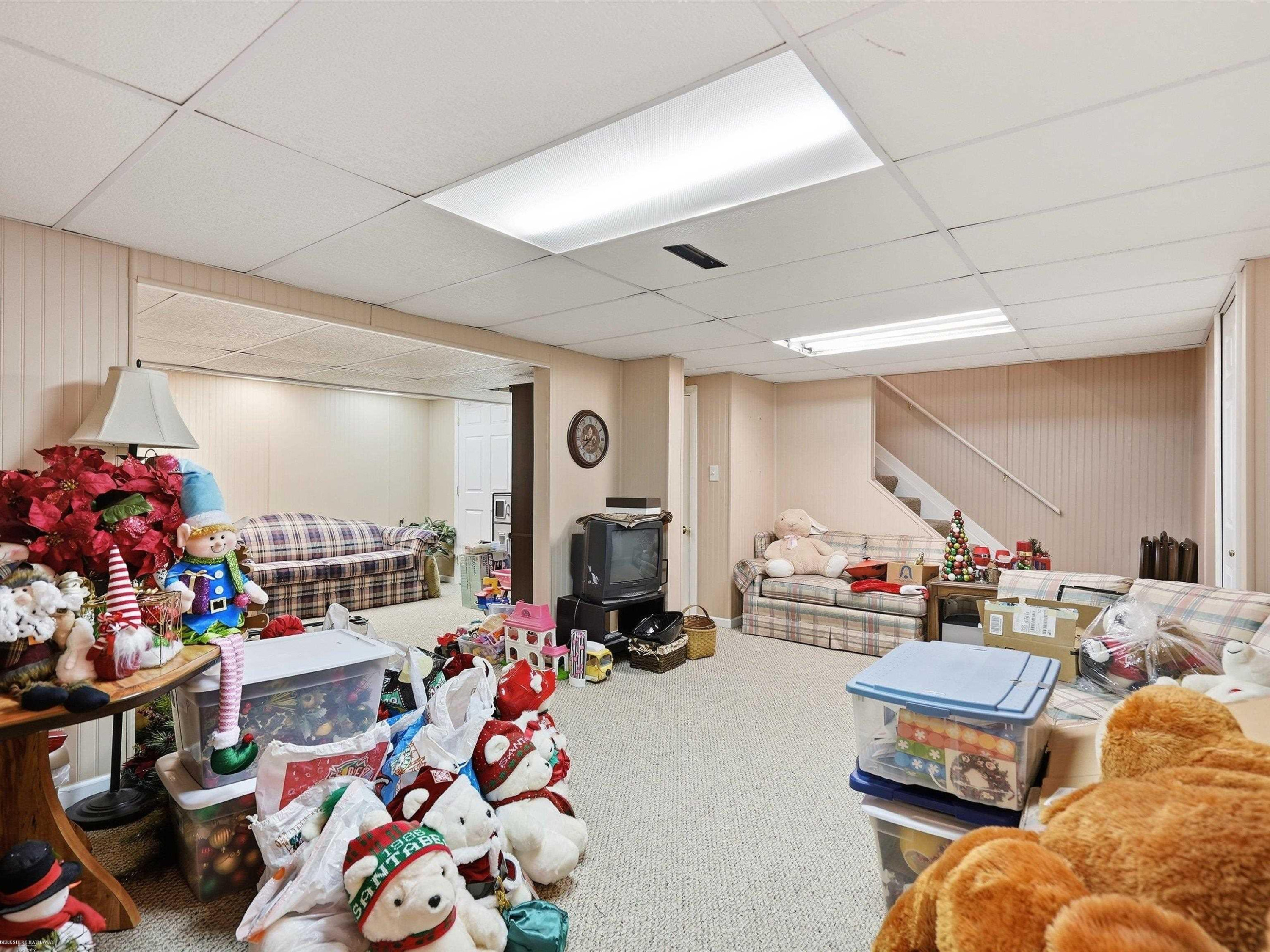 43456 Hillcrest Drive, Sterling Heights, MI 48313 — Photo 29