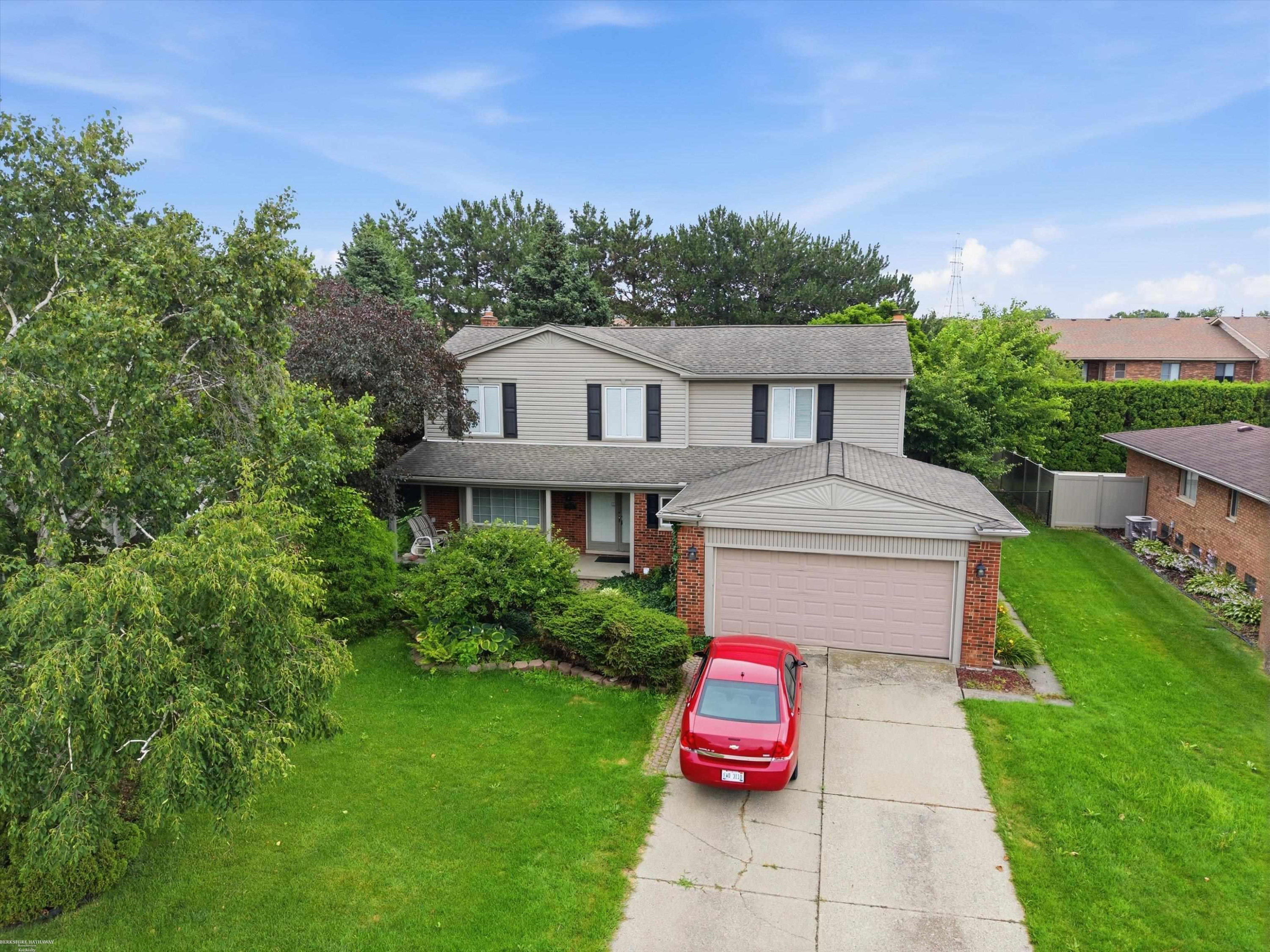 43456 Hillcrest Drive, Sterling Heights, MI 48313 — Photo 32