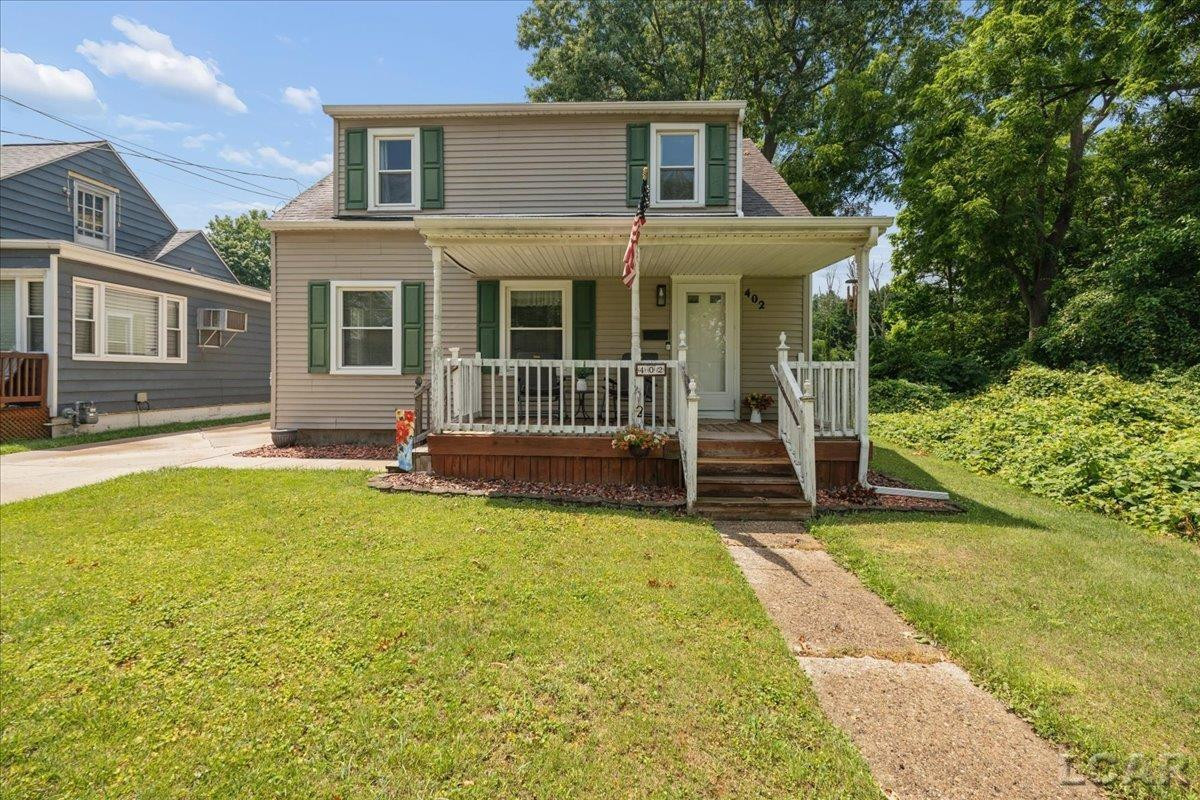 402 Oden Way Way, Adrian, MI 49221 — front exterior