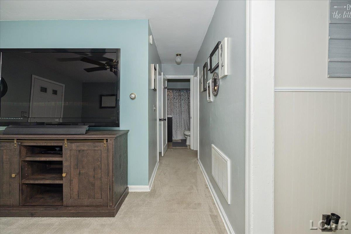 402 Oden Way Way, Adrian, MI 49221 — Photo 10