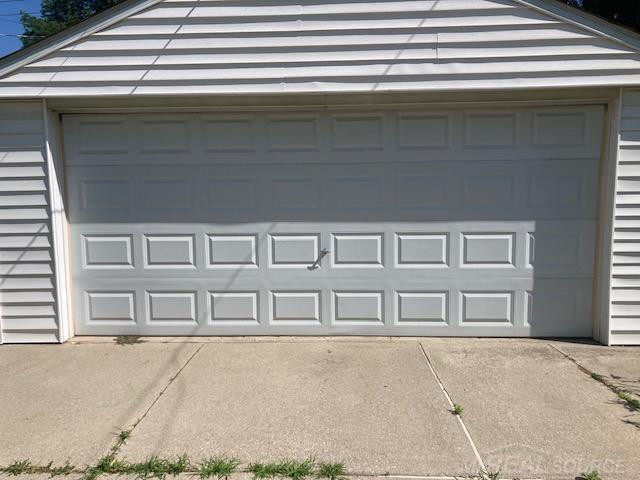 8641 Harding Street, Center Line, MI 48015 — Photo 7