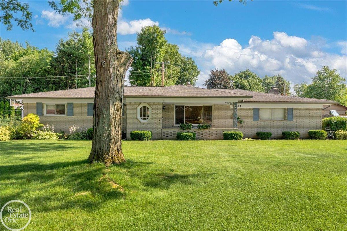 6534 Donnybrook Drive, Shelby Twp, MI 48316 — front exterior