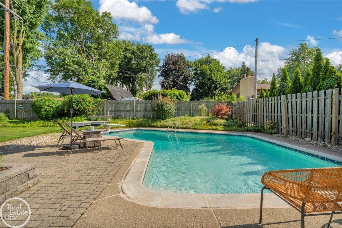 6534 Donnybrook Drive, Shelby Twp, MI 48316 — Photo 35