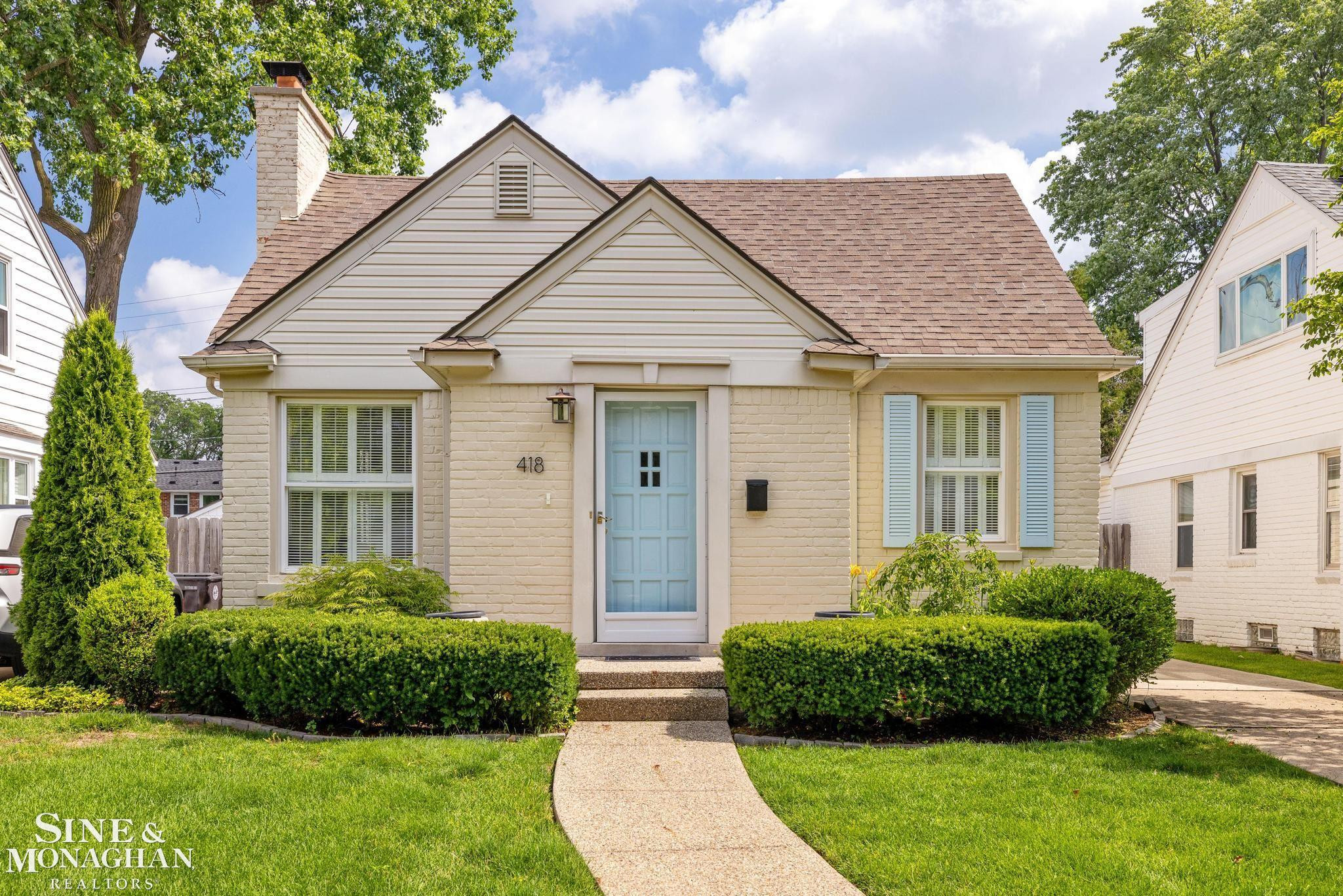 418 Hillcrest Avenue, Grosse Pointe Farms, MI 48236 — front exterior