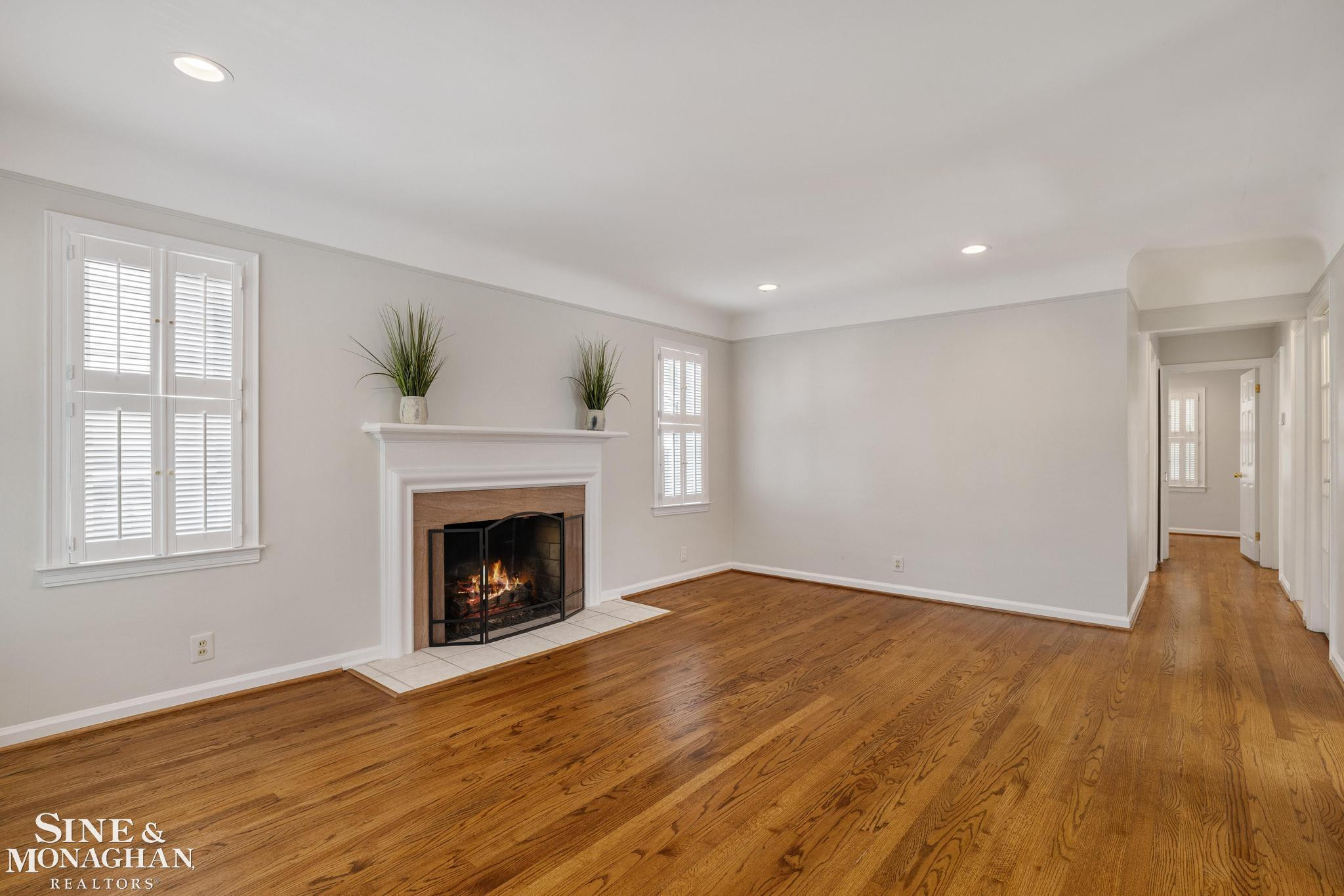 418 Hillcrest Avenue, Grosse Pointe Farms, MI 48236 — Photo 11