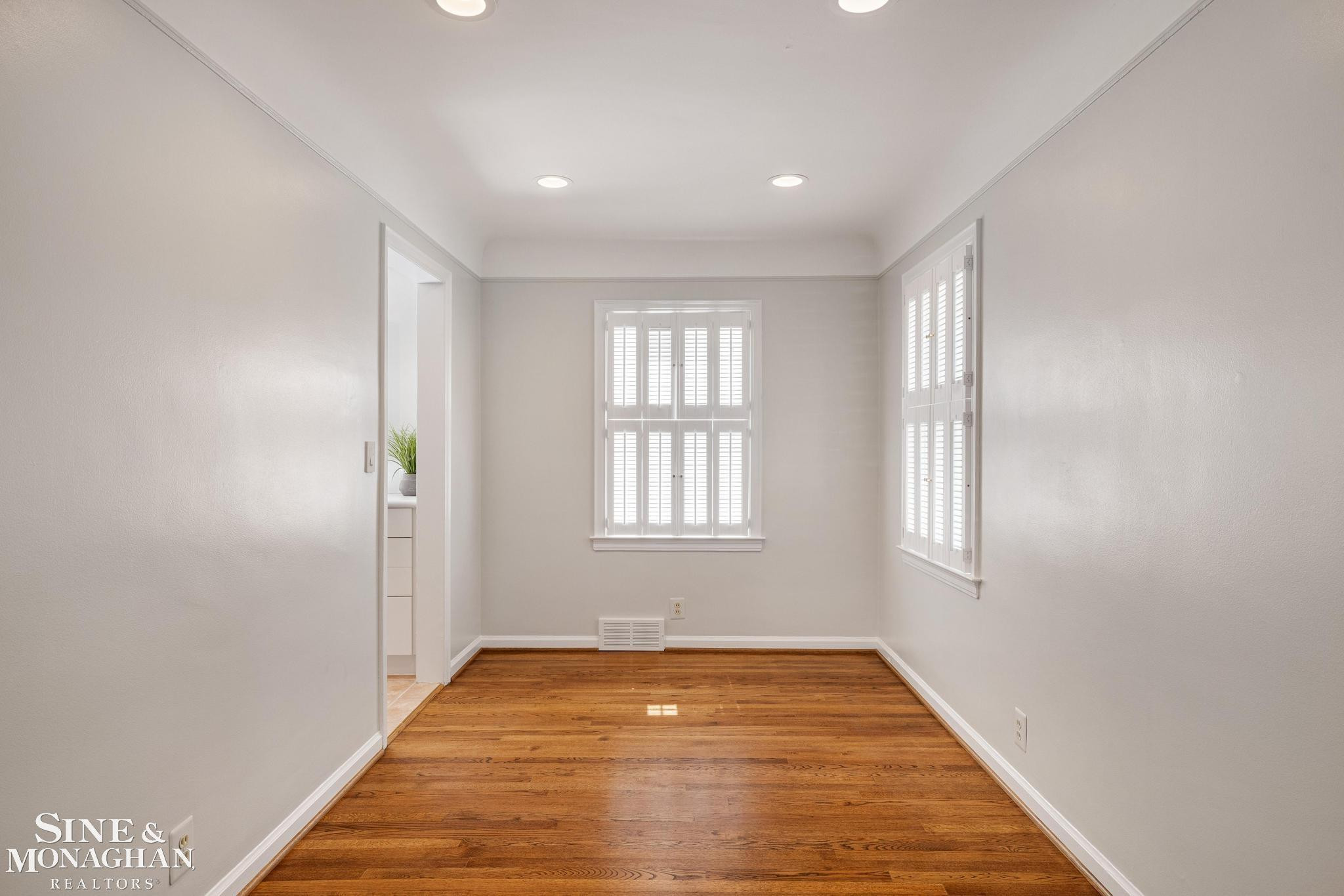 418 Hillcrest Avenue, Grosse Pointe Farms, MI 48236 — Photo 14