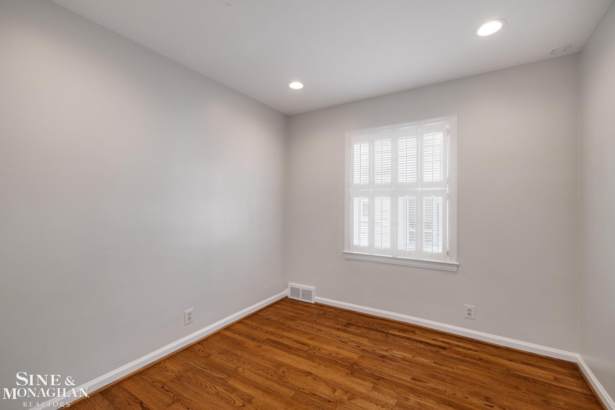 418 Hillcrest Avenue, Grosse Pointe Farms, MI 48236 — Photo 21