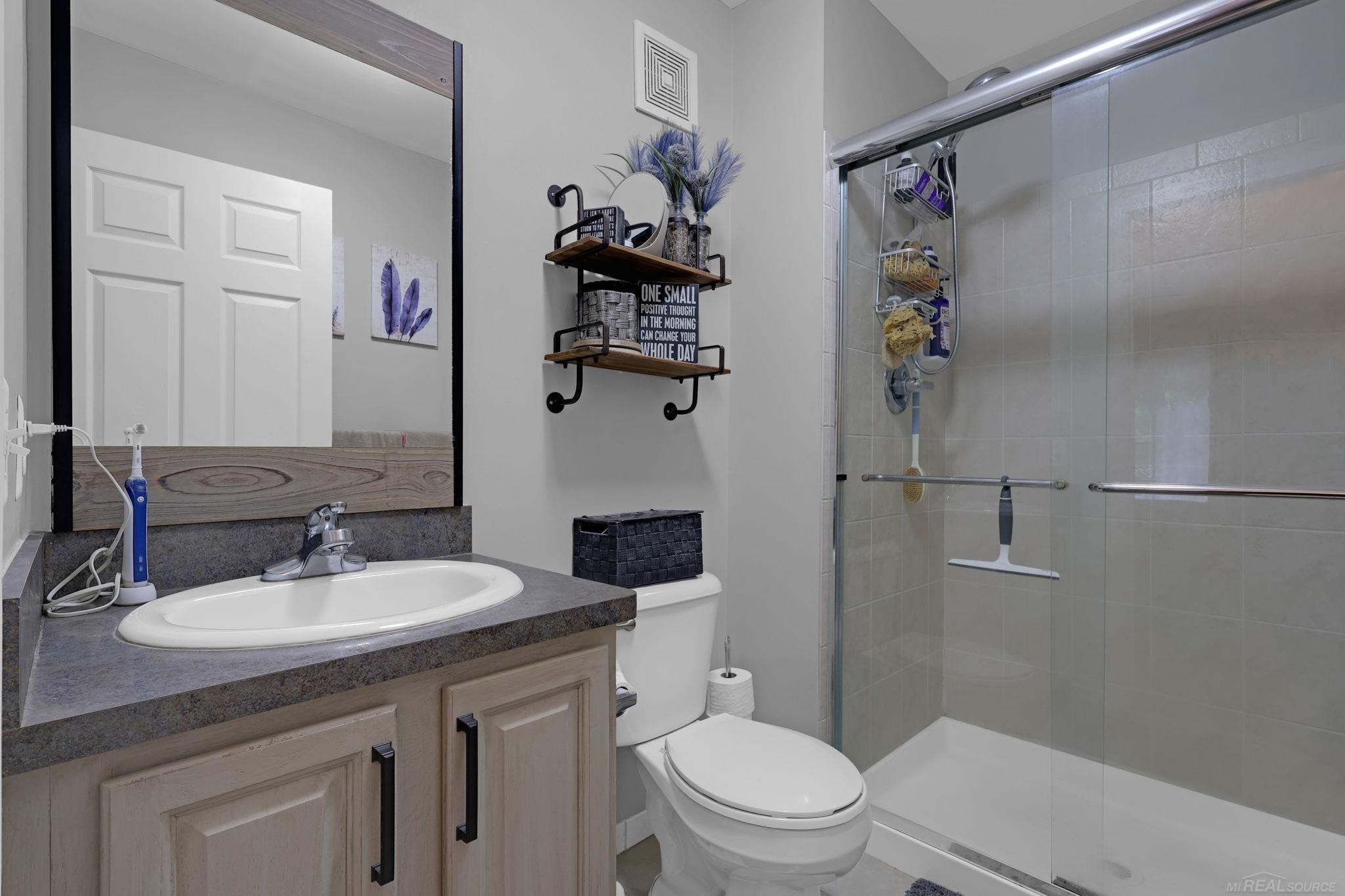 53032 Providence Drive, Shelby Twp, MI 48315 — Photo 15