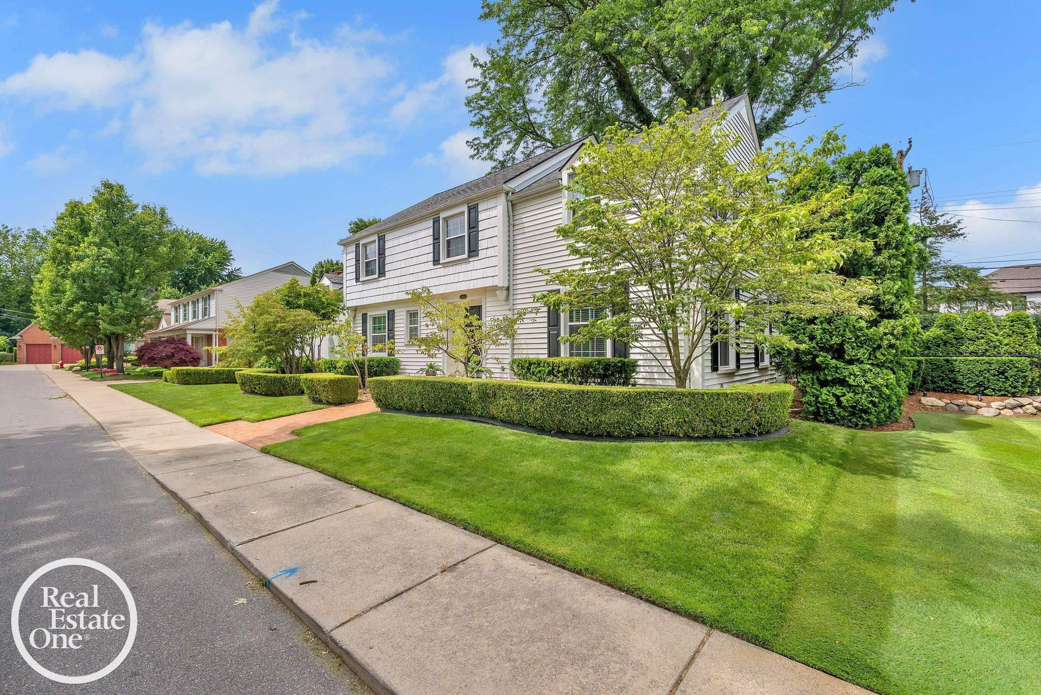 90 Colonial Road, Grosse Pointe Shores, MI 48236 — Photo 3