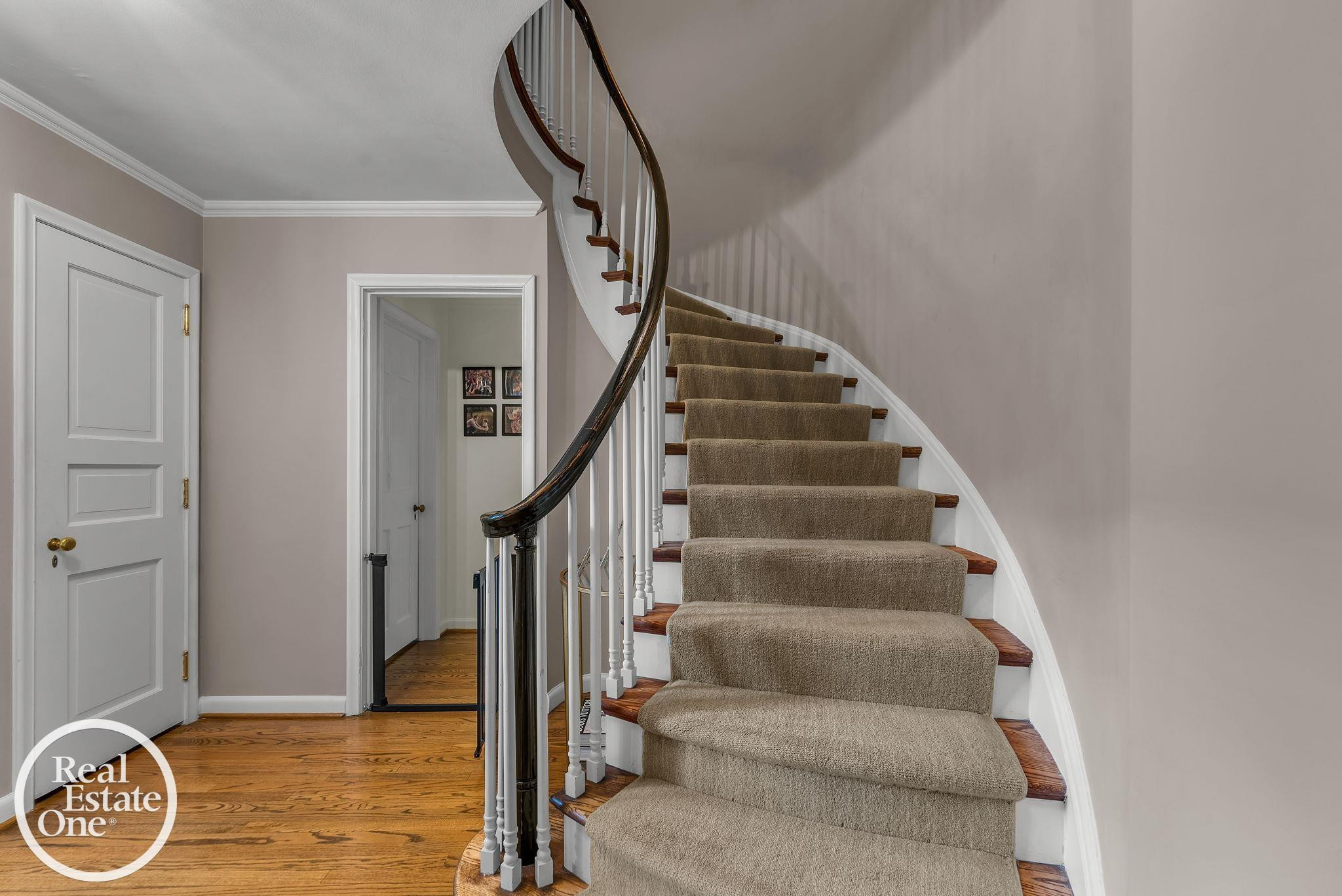 90 Colonial Road, Grosse Pointe Shores, MI 48236 — Photo 20