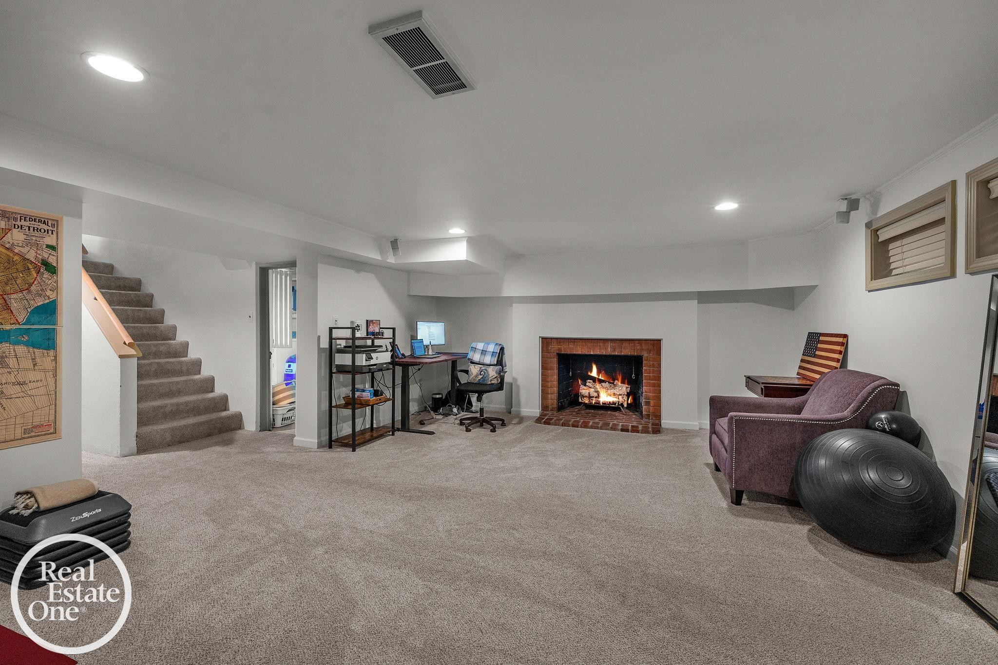 90 Colonial Road, Grosse Pointe Shores, MI 48236 — Photo 39