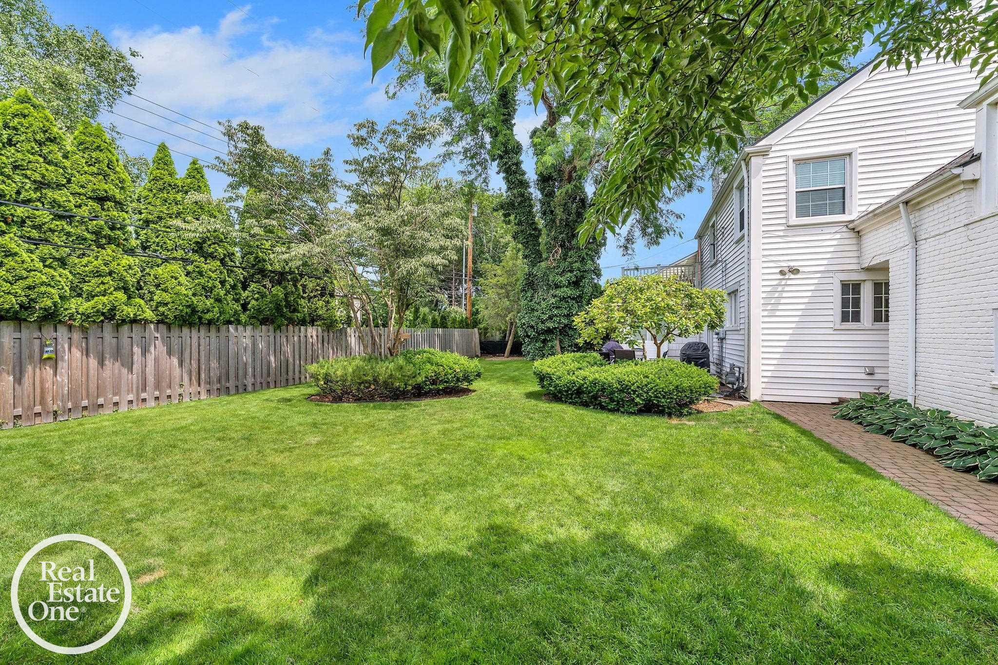 90 Colonial Road, Grosse Pointe Shores, MI 48236 — Photo 48