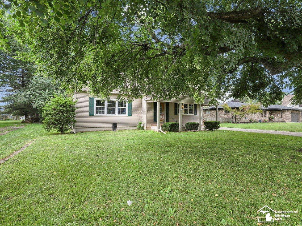 2033 Wilson Drive, Erie, MI — Photo 2