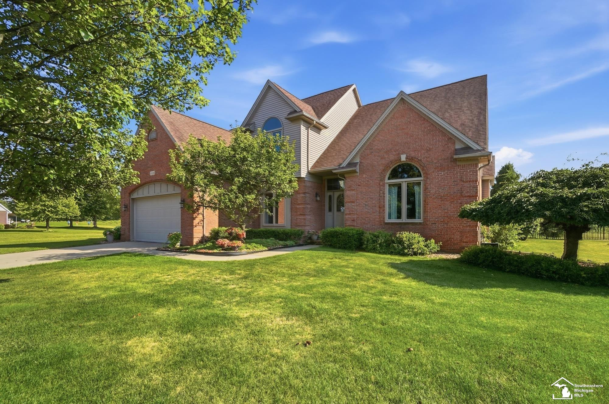1010 Saint James Park, Monroe, MI 48161 — Photo 9
