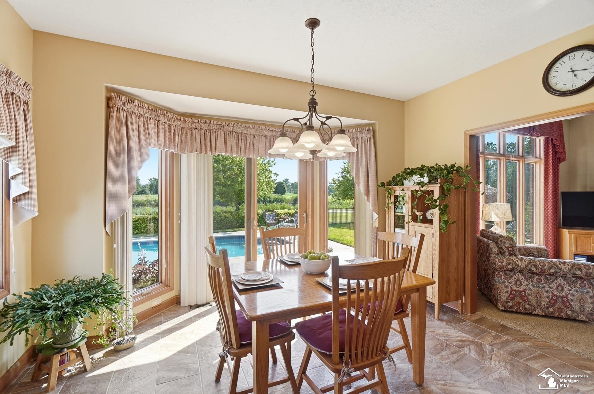 1010 Saint James Park, Monroe, MI 48161 — Photo 26