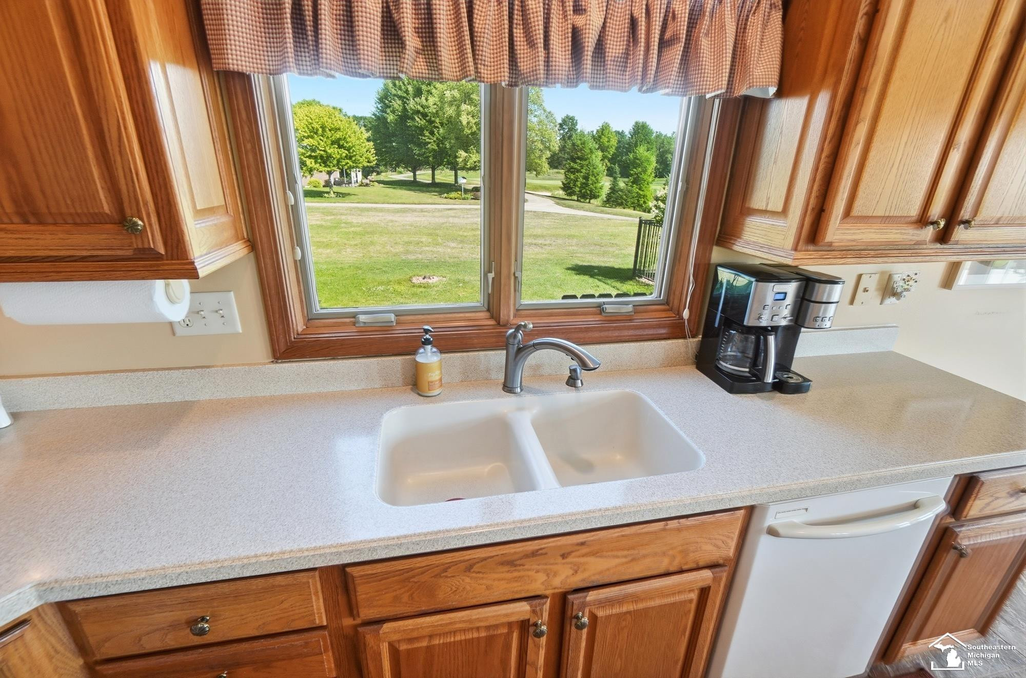 1010 Saint James Park, Monroe, MI 48161 — Photo 32