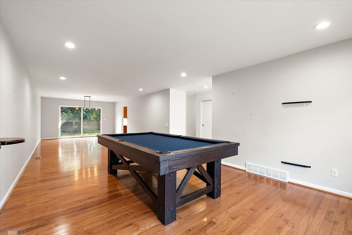 901 Hollywood Avenue, Grosse Pointe Woods, MI 48236 — Photo 14