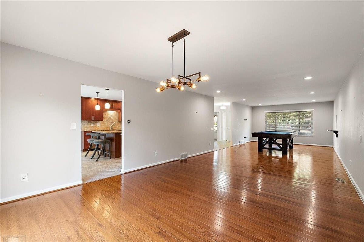 901 Hollywood Avenue, Grosse Pointe Woods, MI 48236 — Photo 17