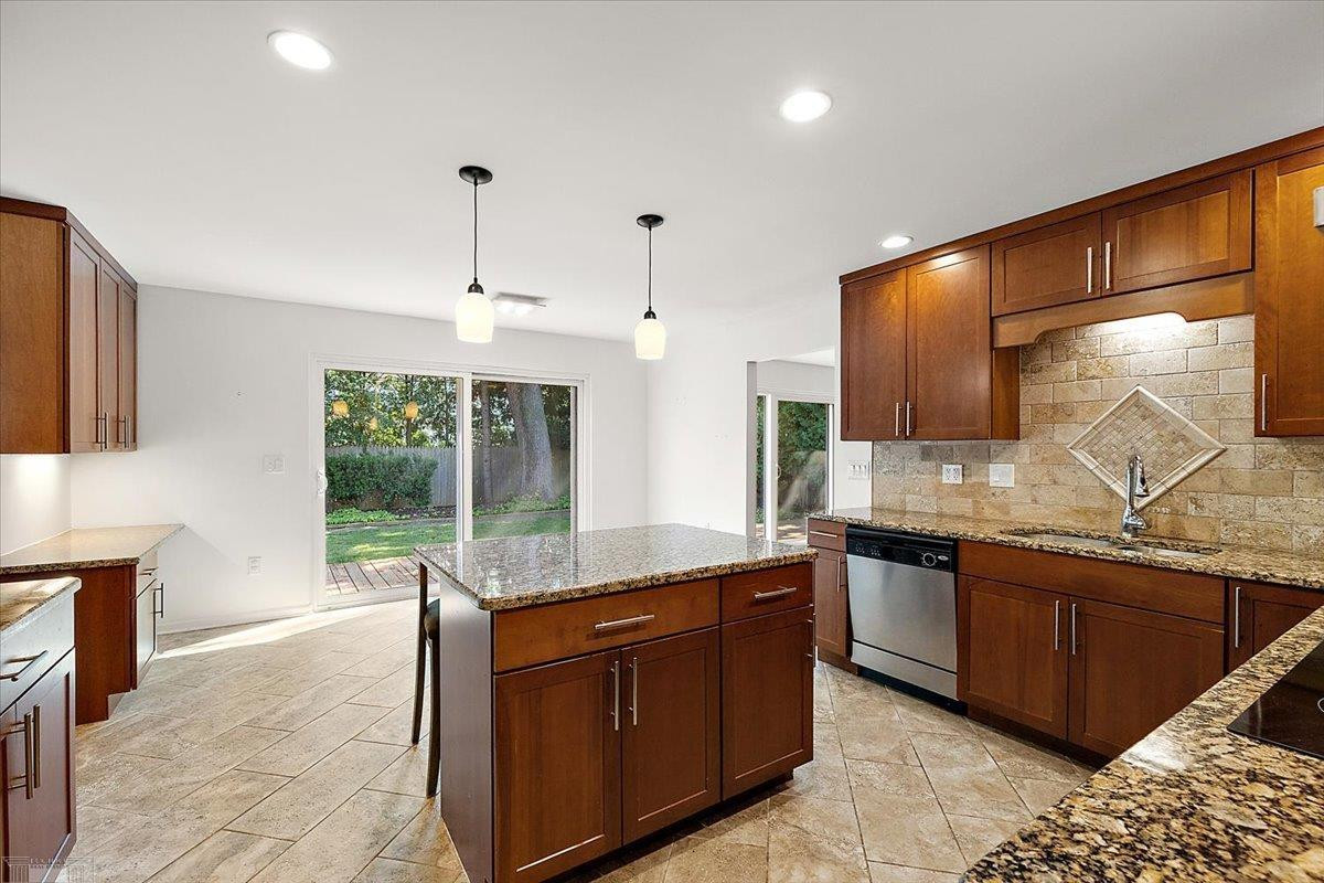901 Hollywood Avenue, Grosse Pointe Woods, MI 48236 — Photo 22