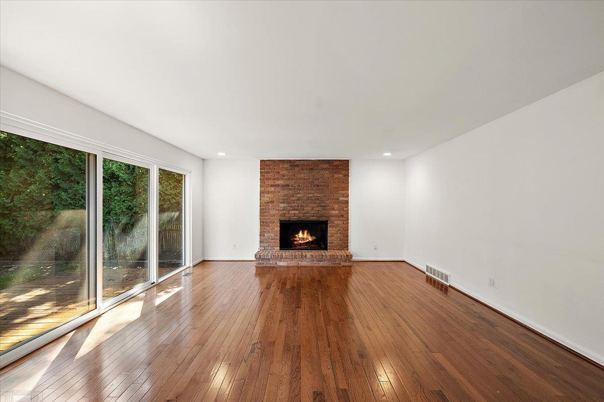 901 Hollywood Avenue, Grosse Pointe Woods, MI 48236 — Photo 26