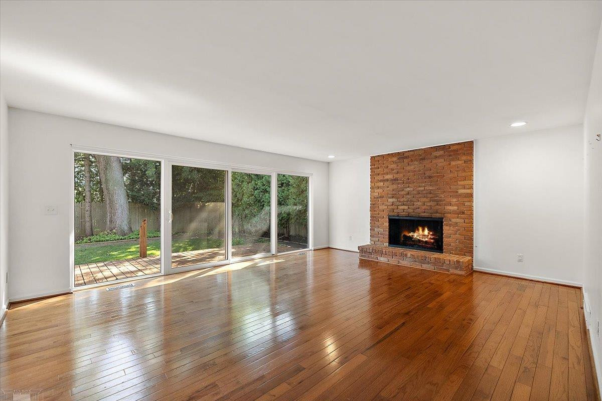 901 Hollywood Avenue, Grosse Pointe Woods, MI 48236 — Photo 27