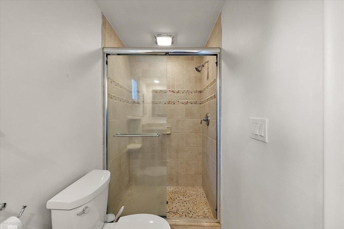 901 Hollywood Avenue, Grosse Pointe Woods, MI 48236 — Photo 43