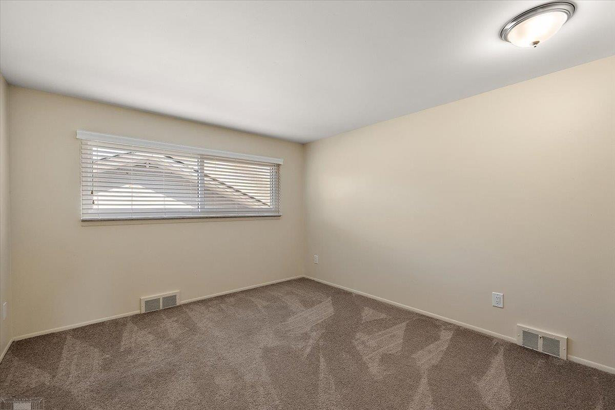 901 Hollywood Avenue, Grosse Pointe Woods, MI 48236 — Photo 44